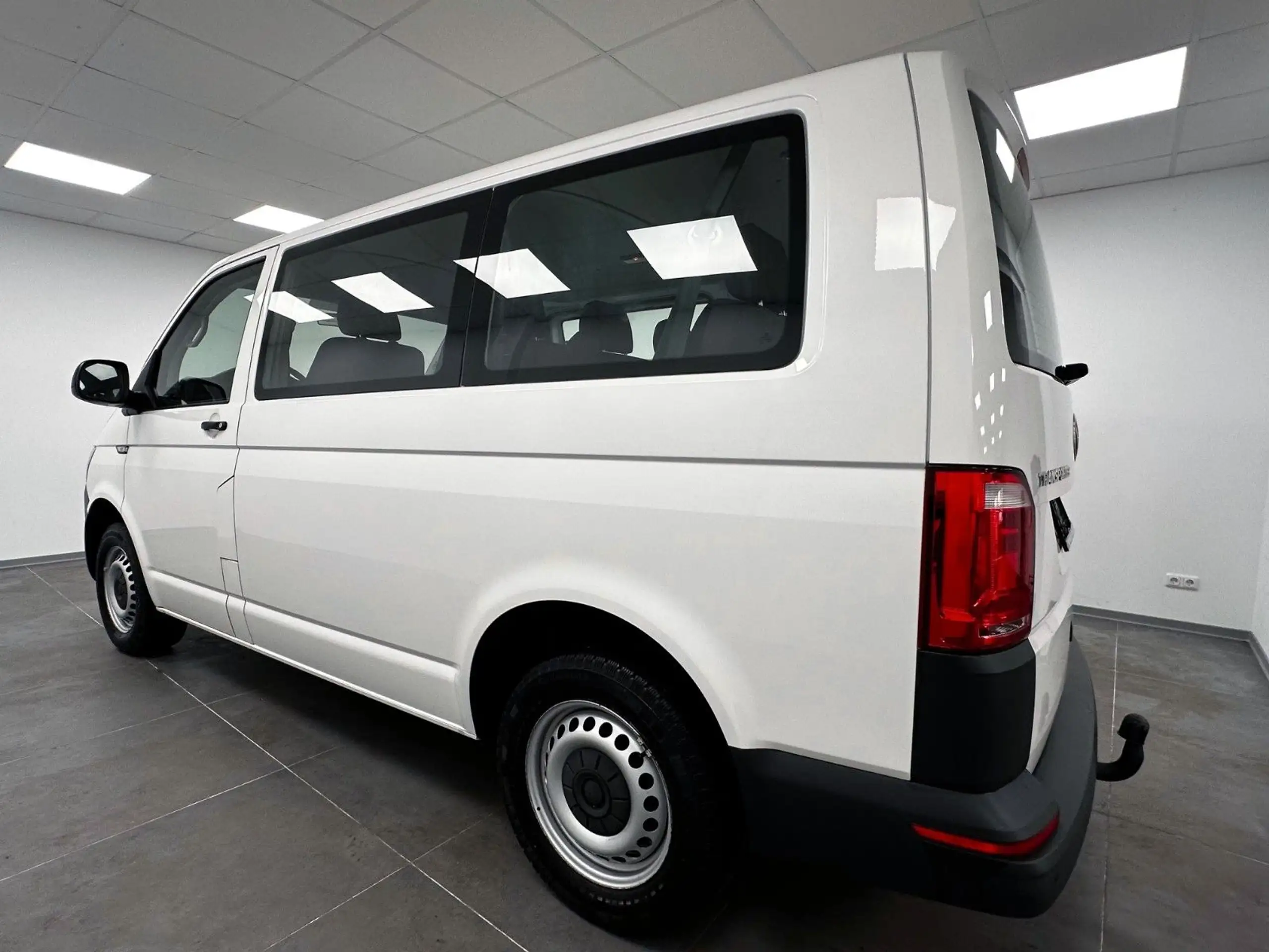 Volkswagen - T6 Transporter