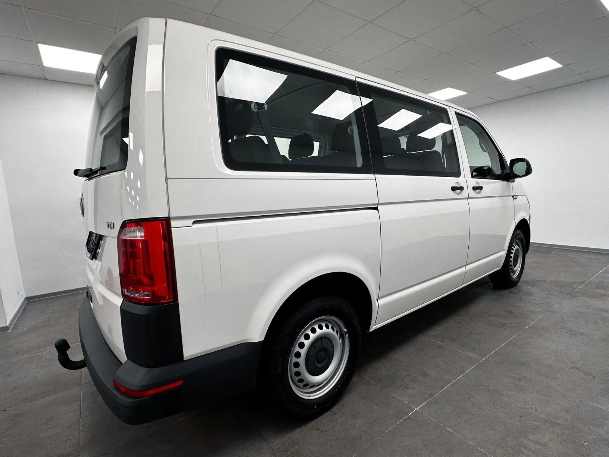 Volkswagen - T6 Transporter