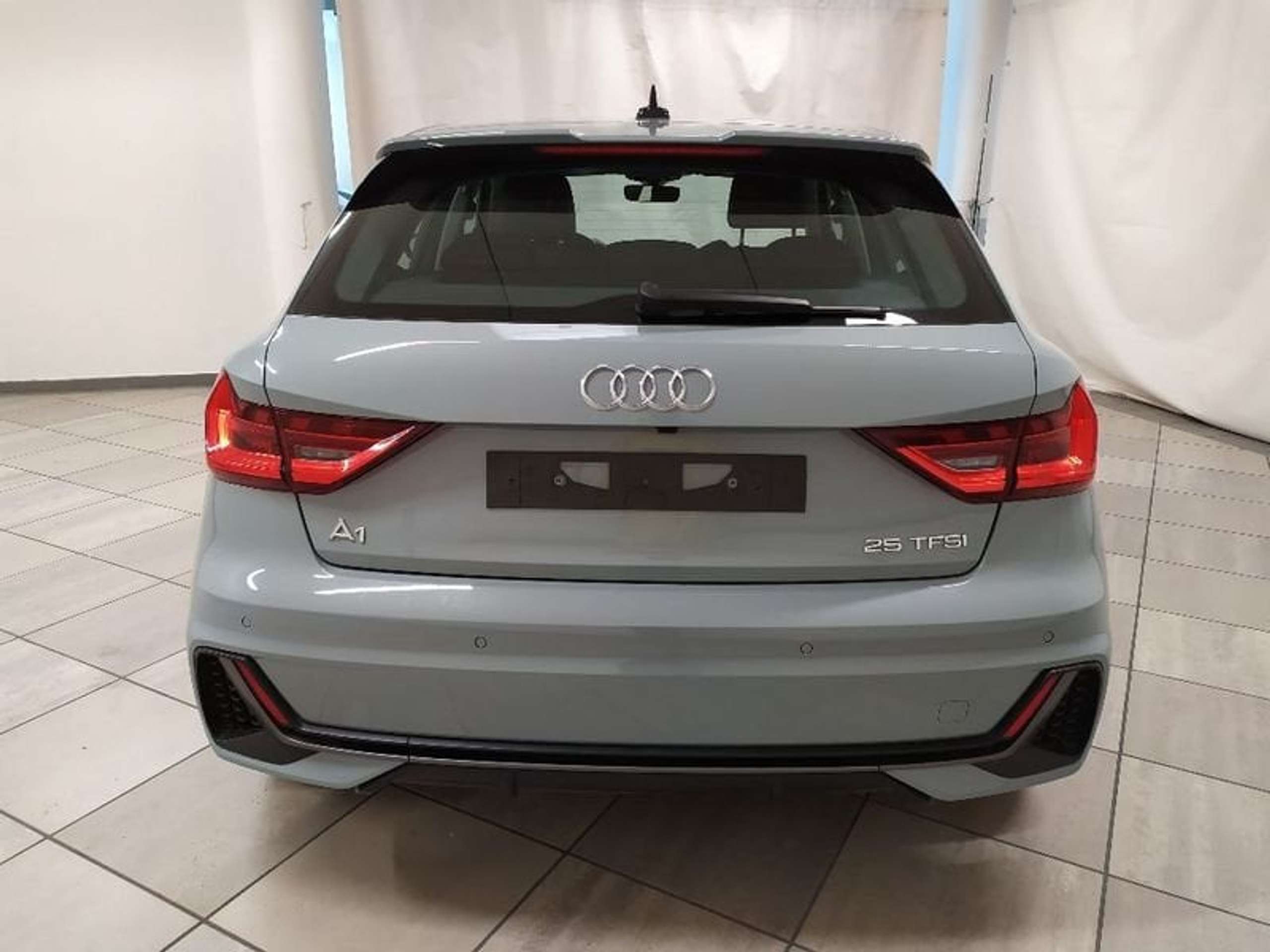 Audi - A1