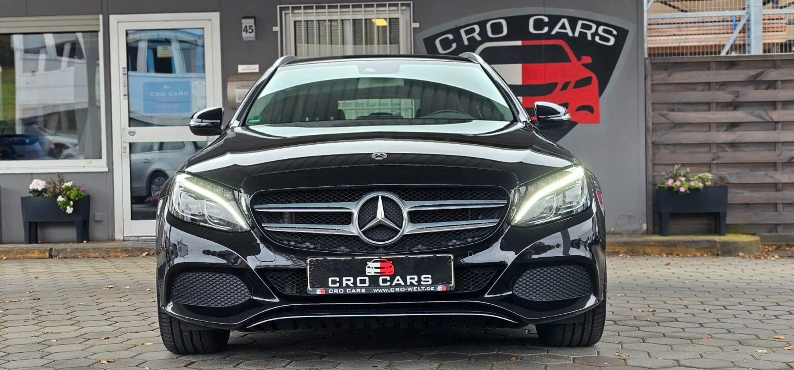 Mercedes-Benz - C 220