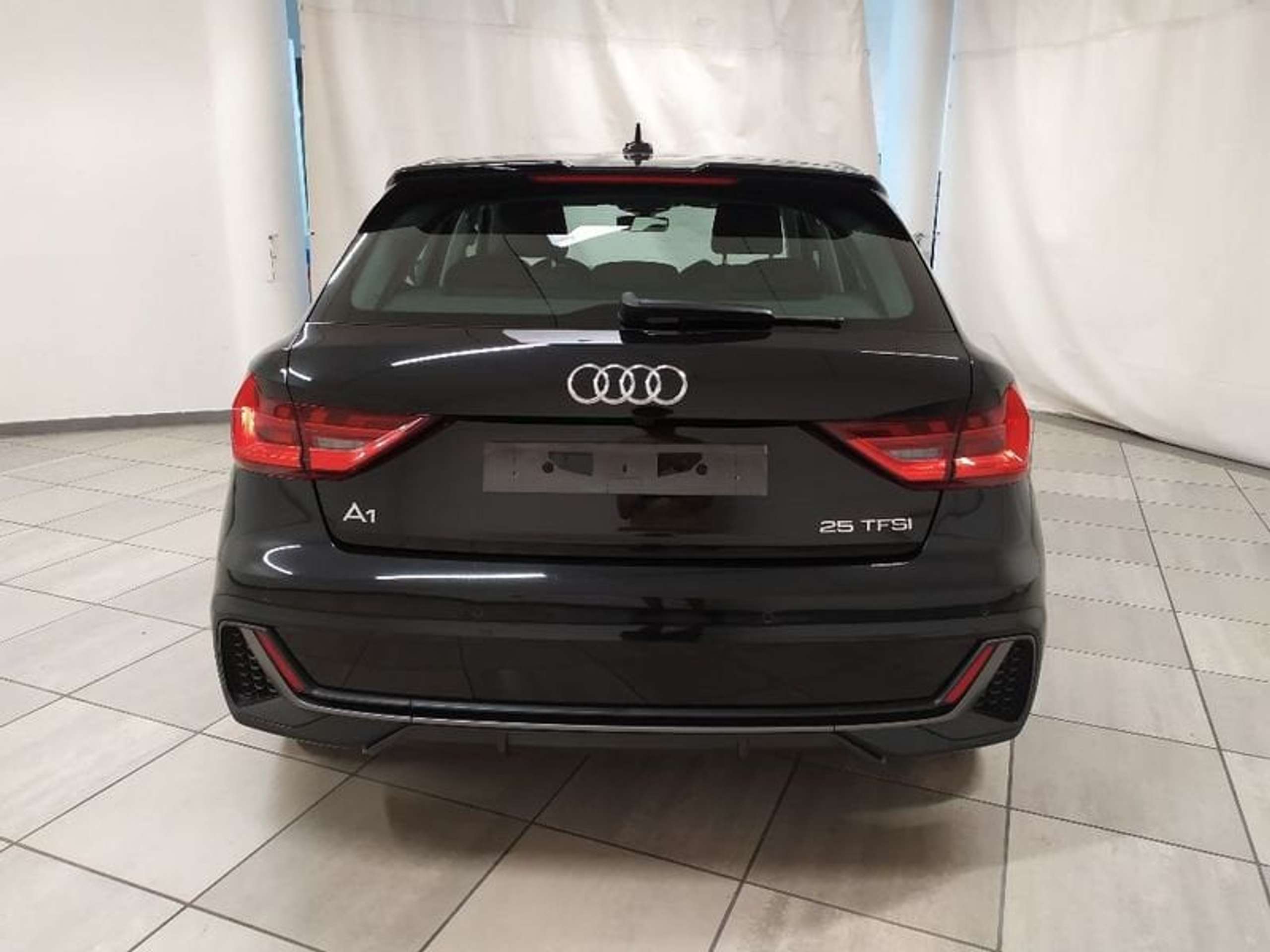 Audi - A1