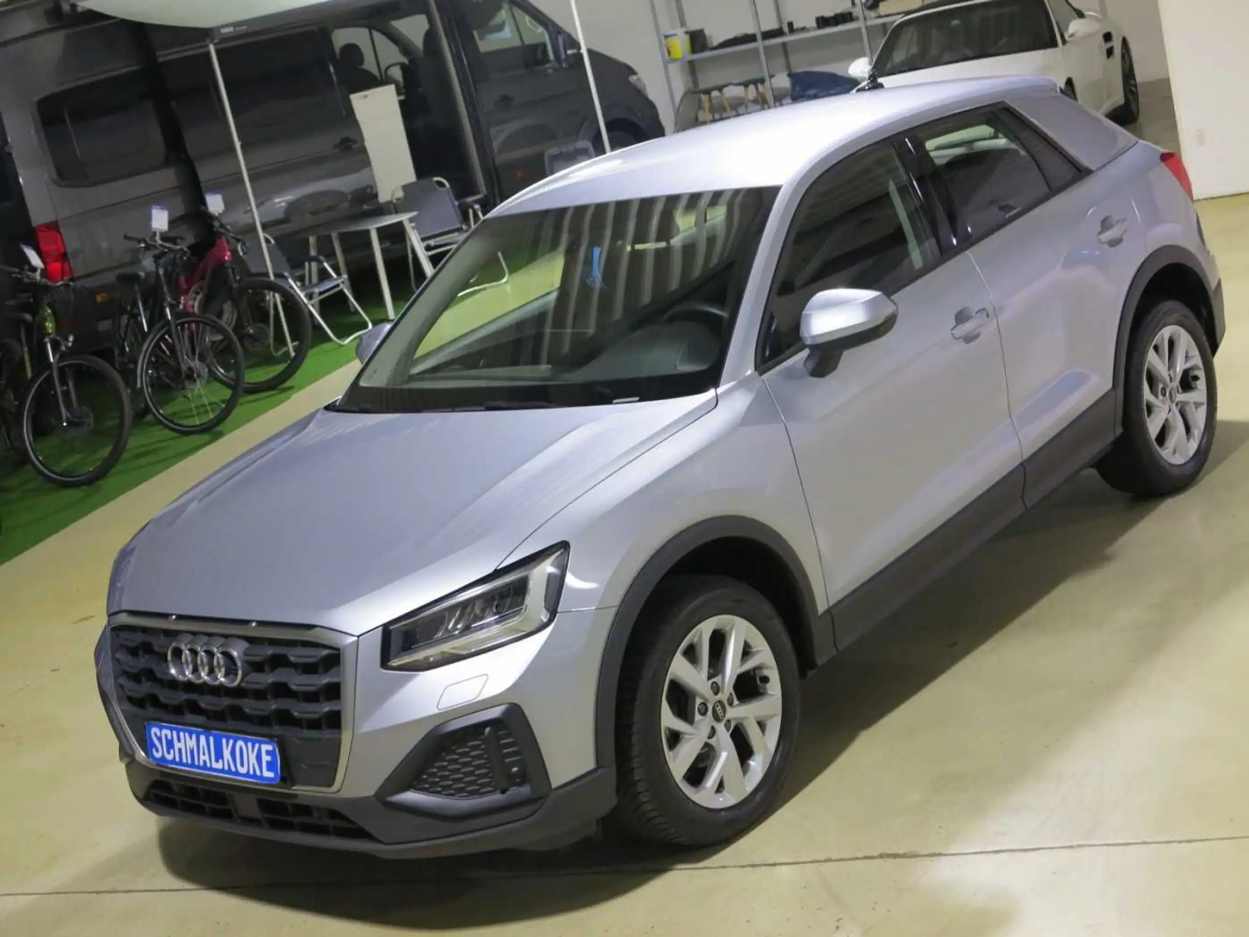 Audi - Q2