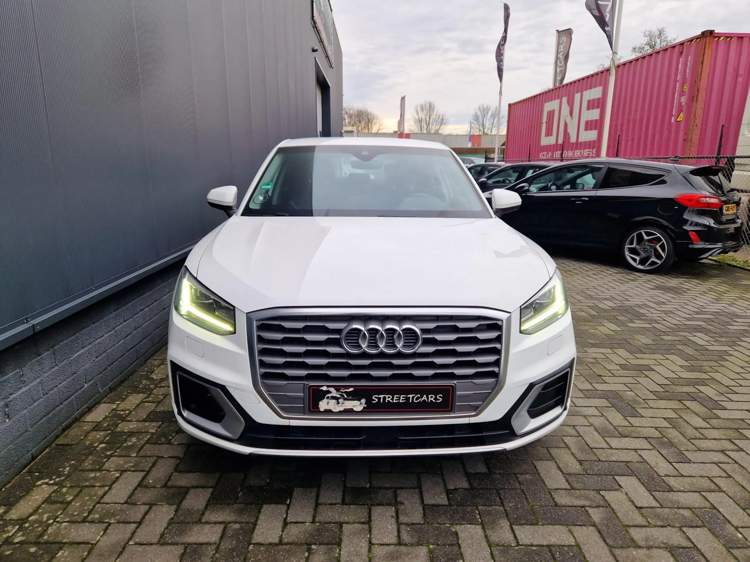 Audi - Q2