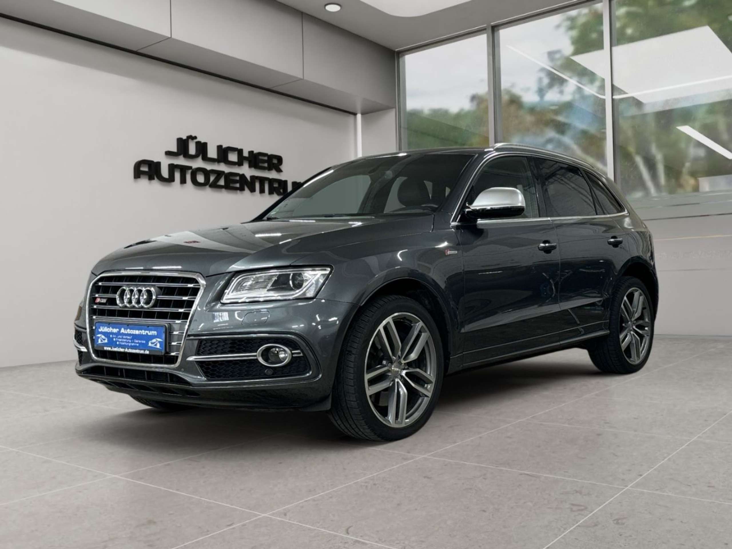 Audi - SQ5