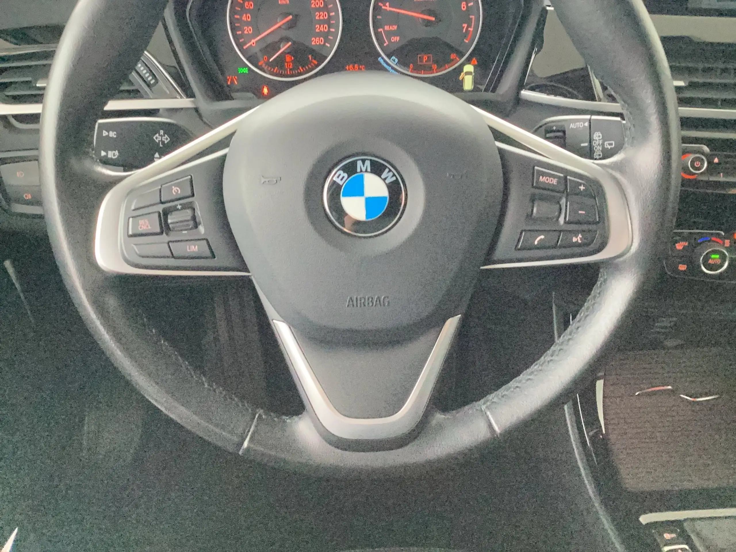 BMW - X1