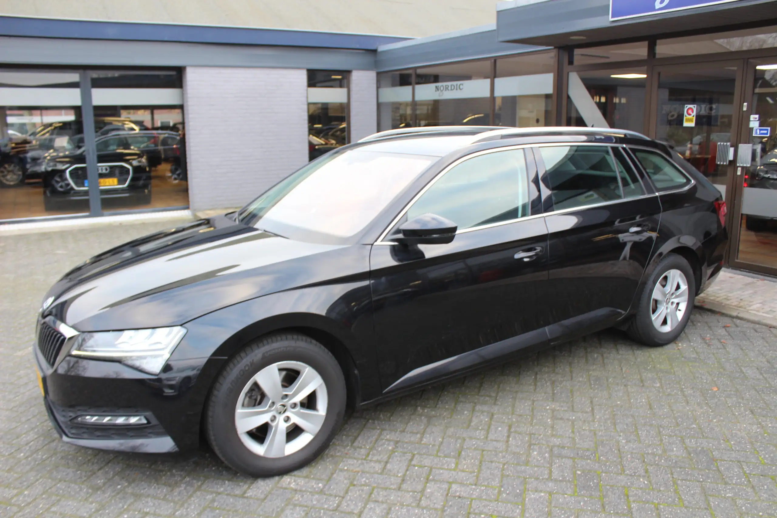 Skoda - Superb