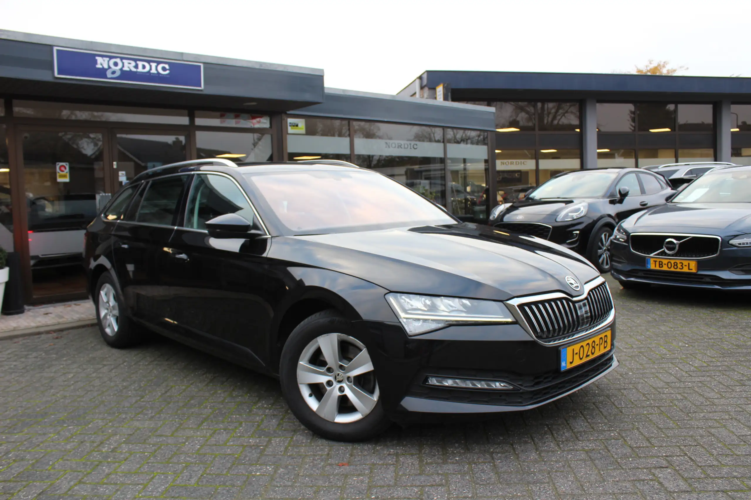 Skoda - Superb