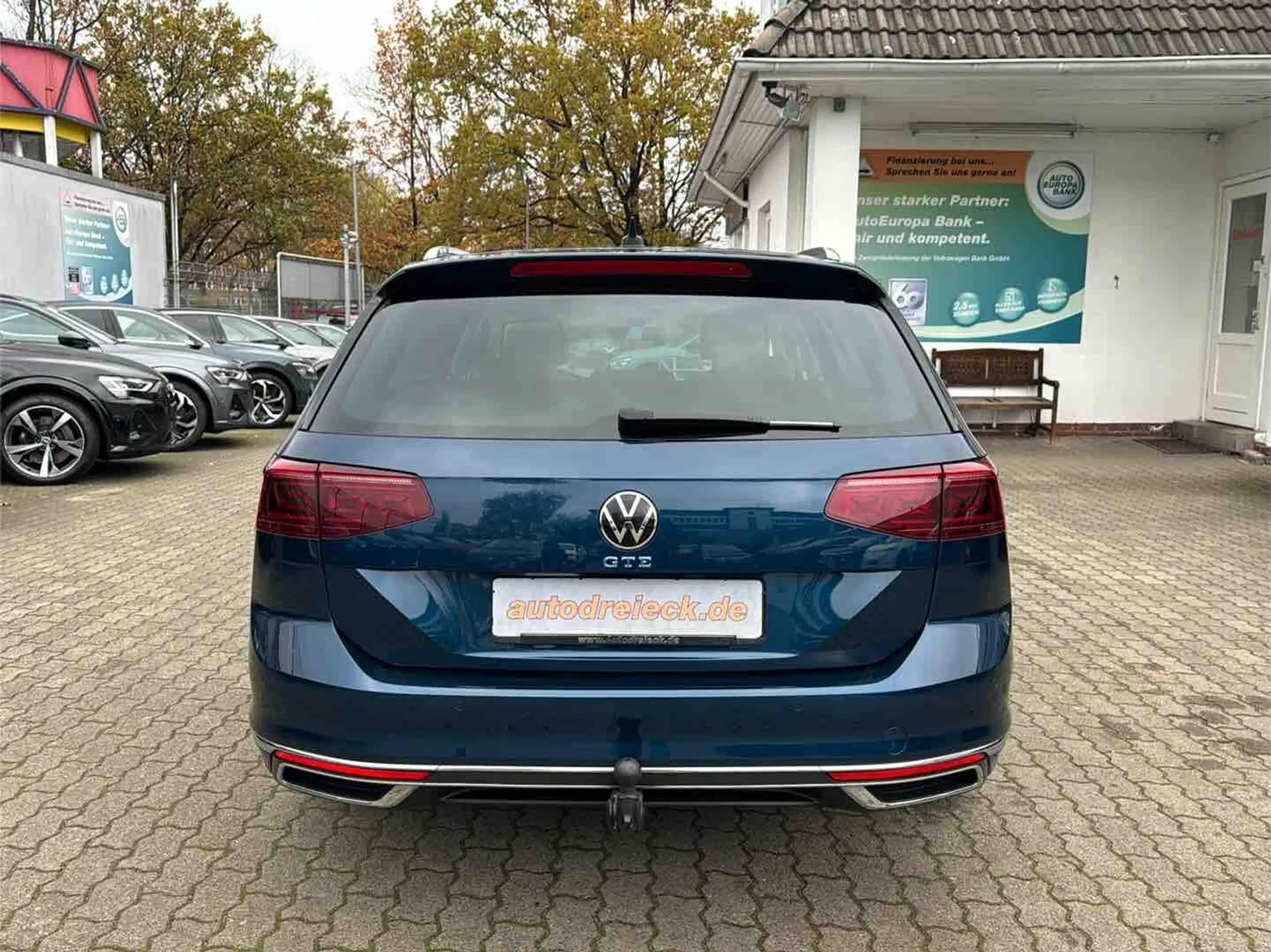 Volkswagen - Passat