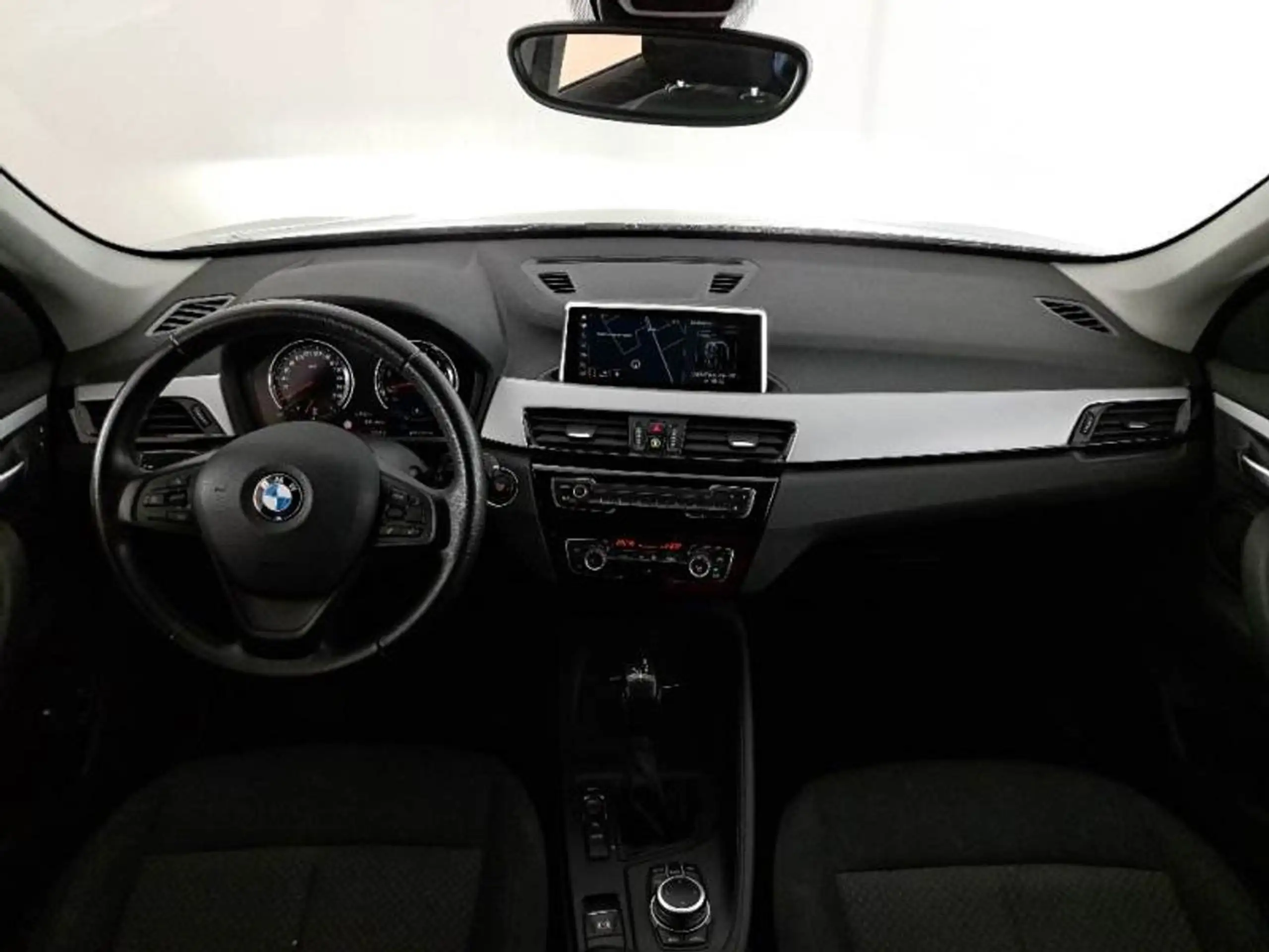 BMW - X1