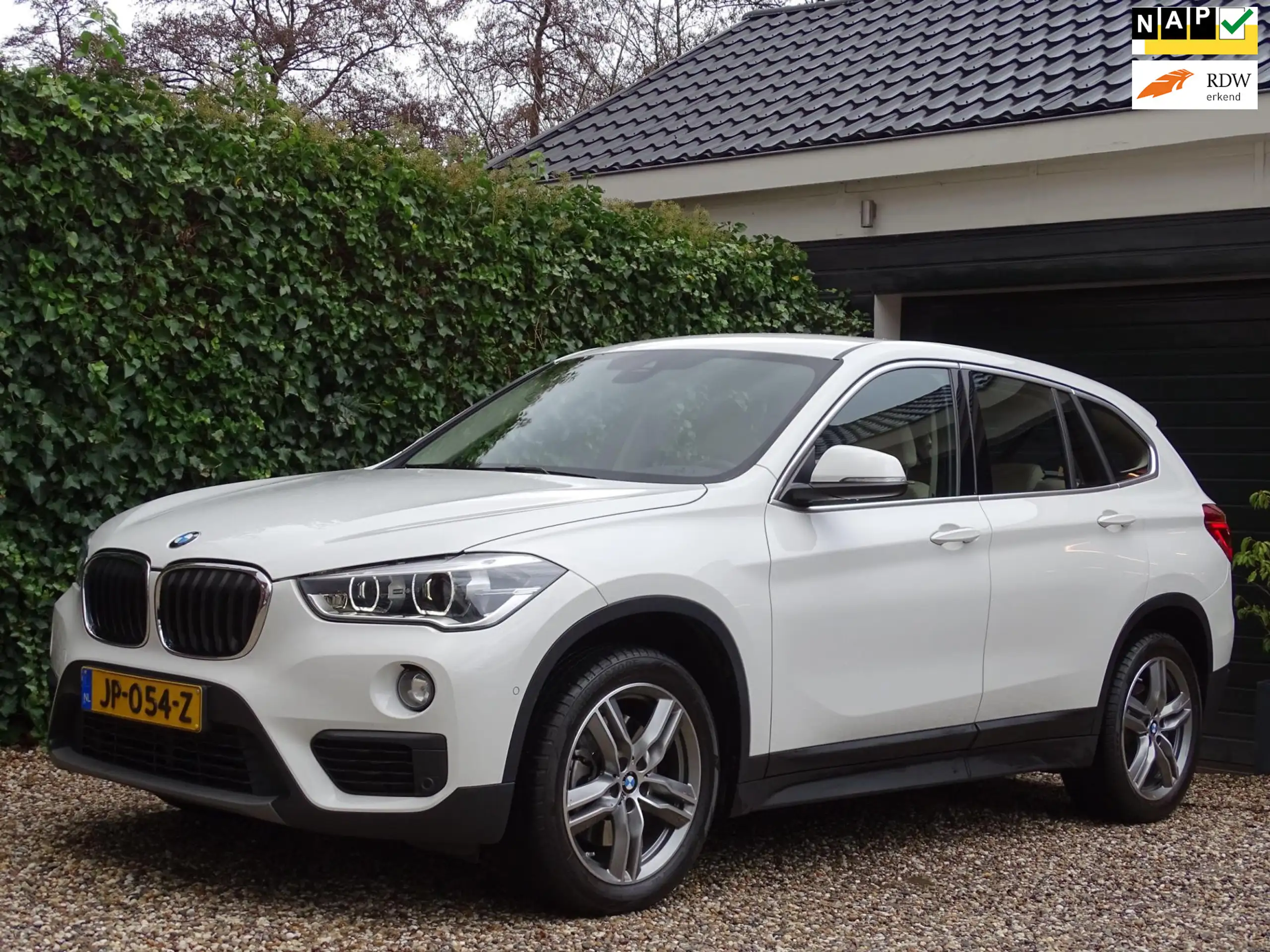 BMW - X1