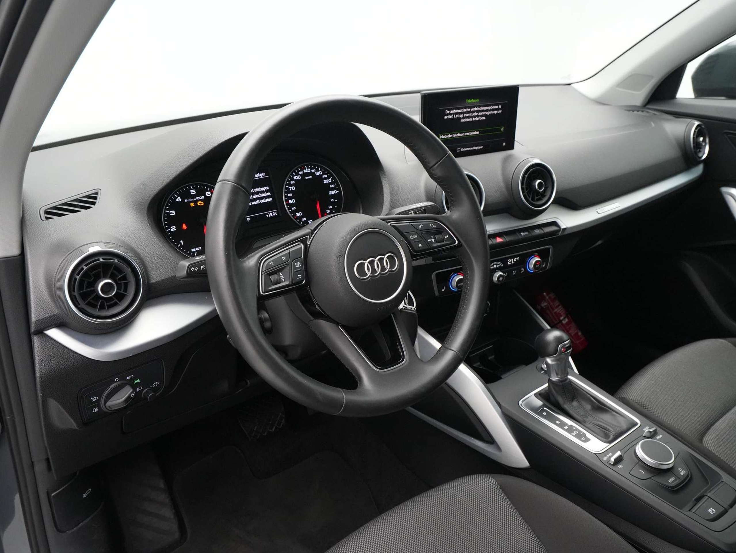 Audi - Q2