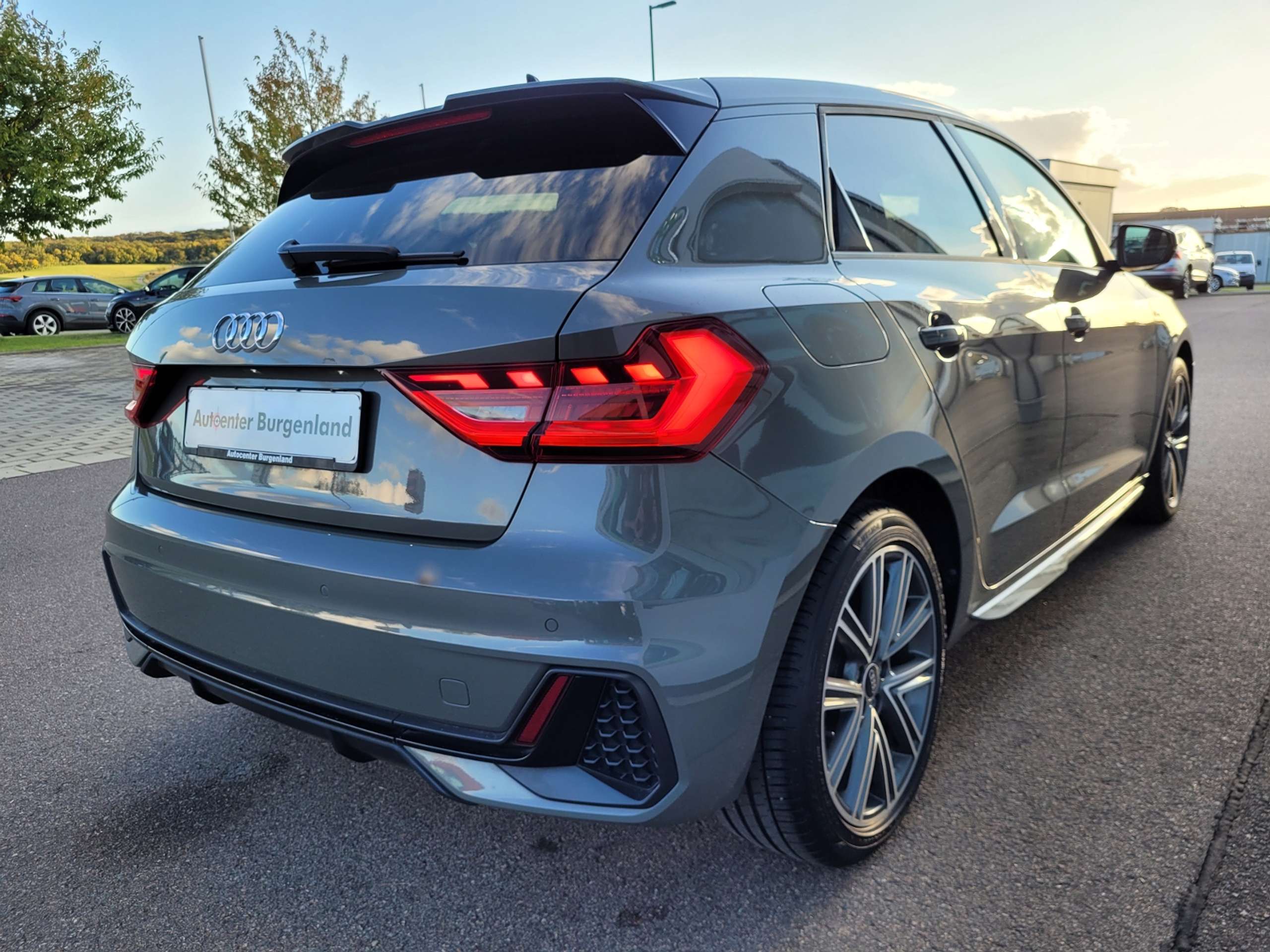 Audi - A1