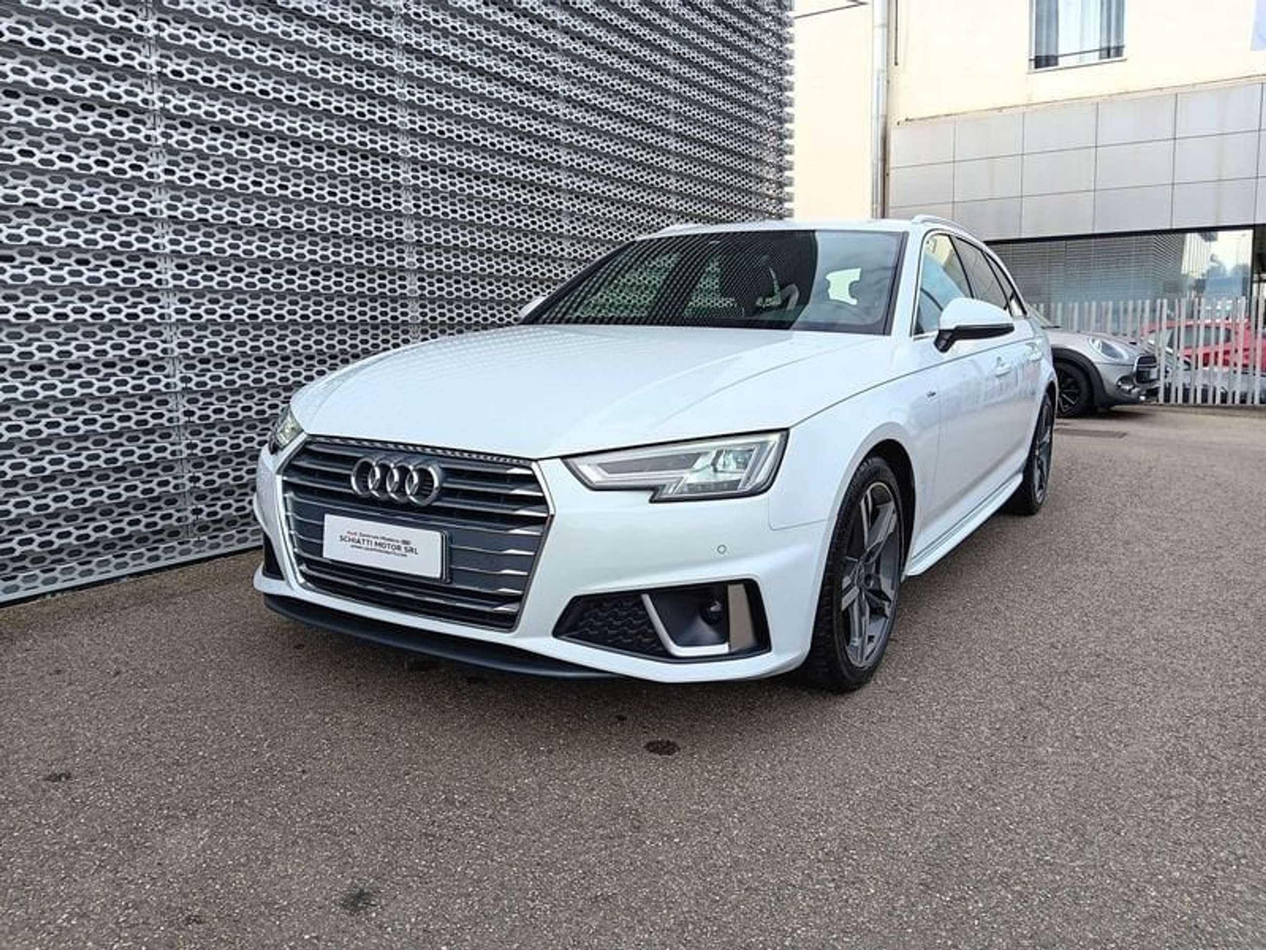 Audi - A4