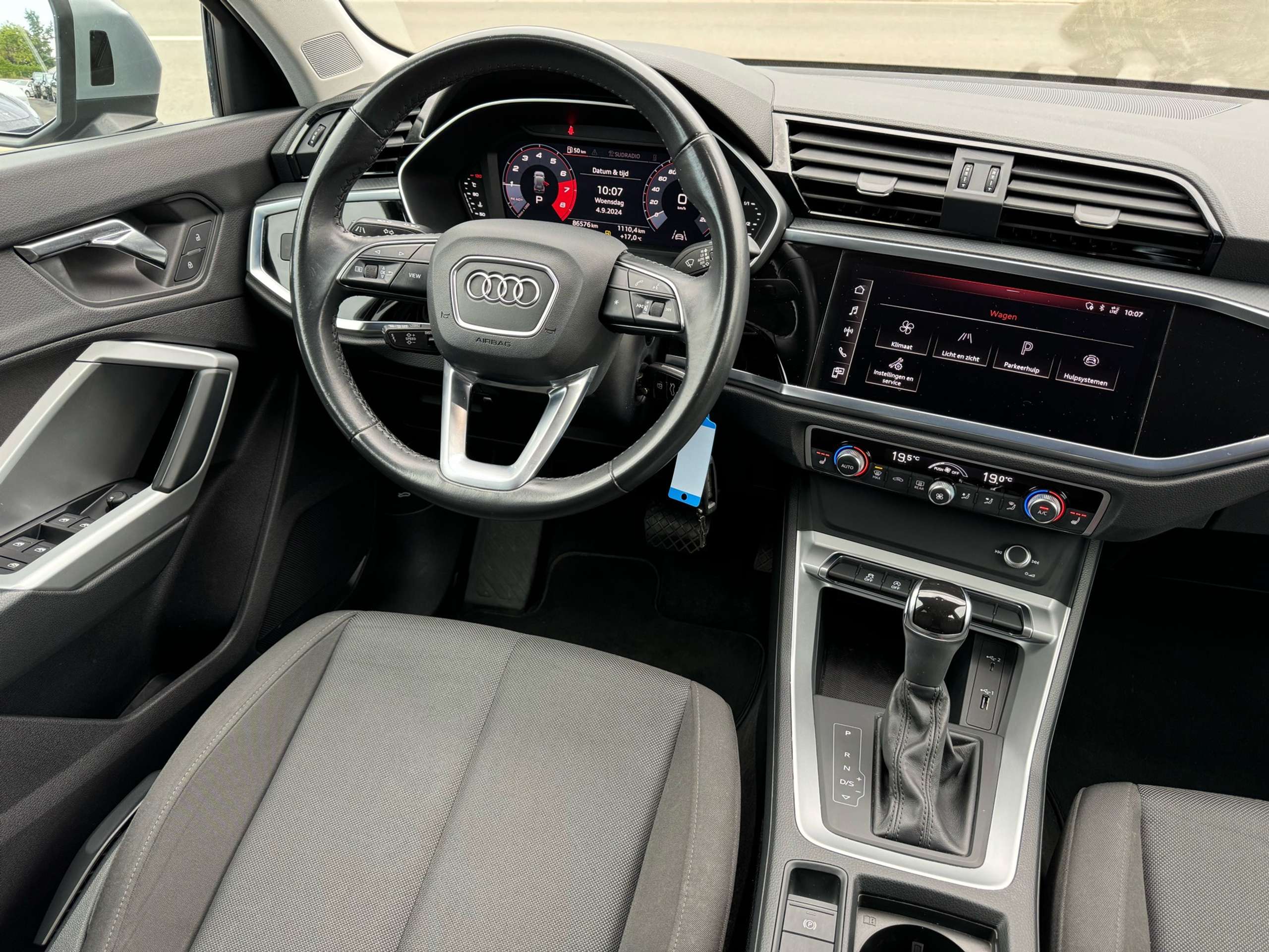 Audi - Q3