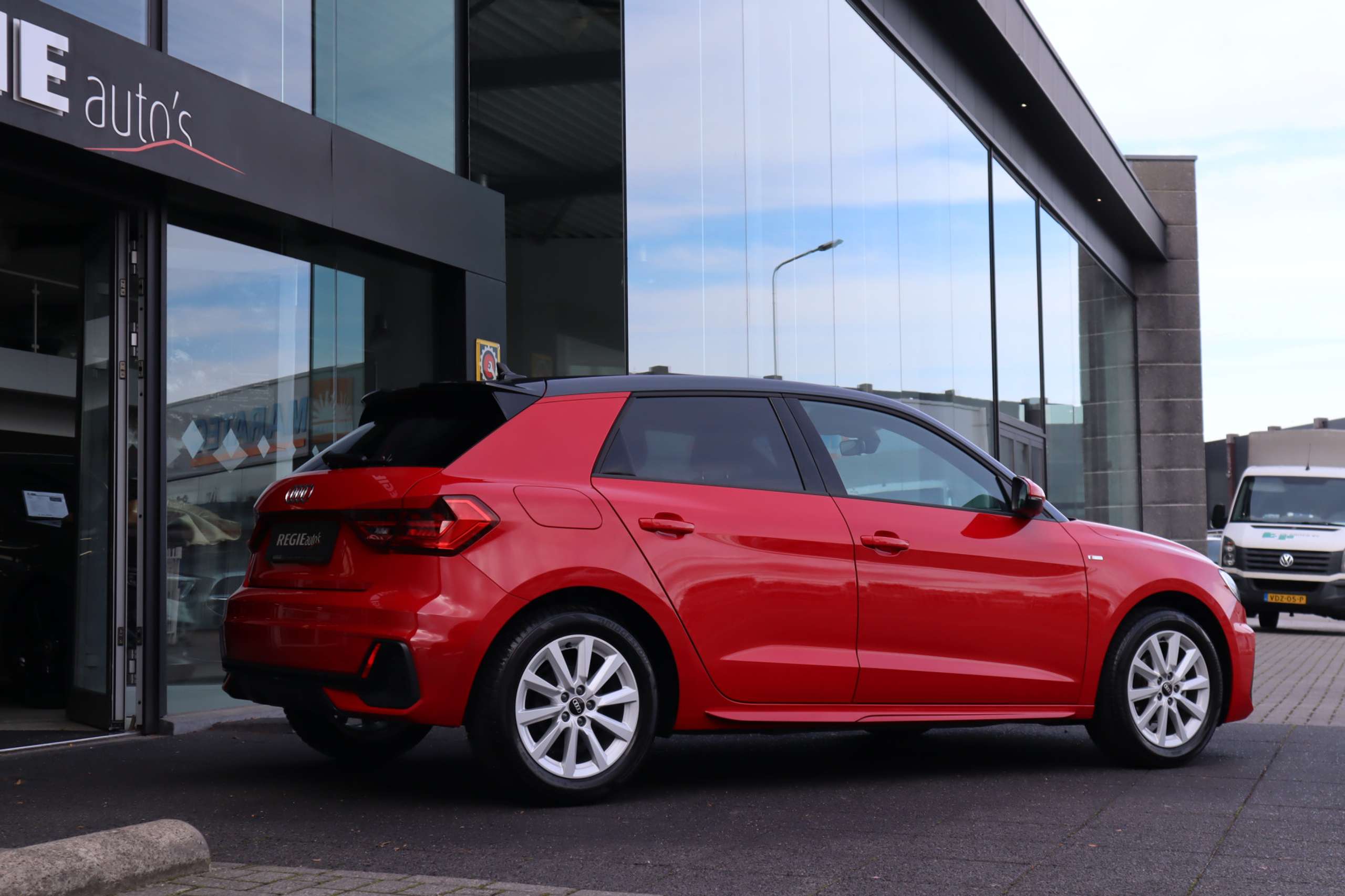 Audi - A1