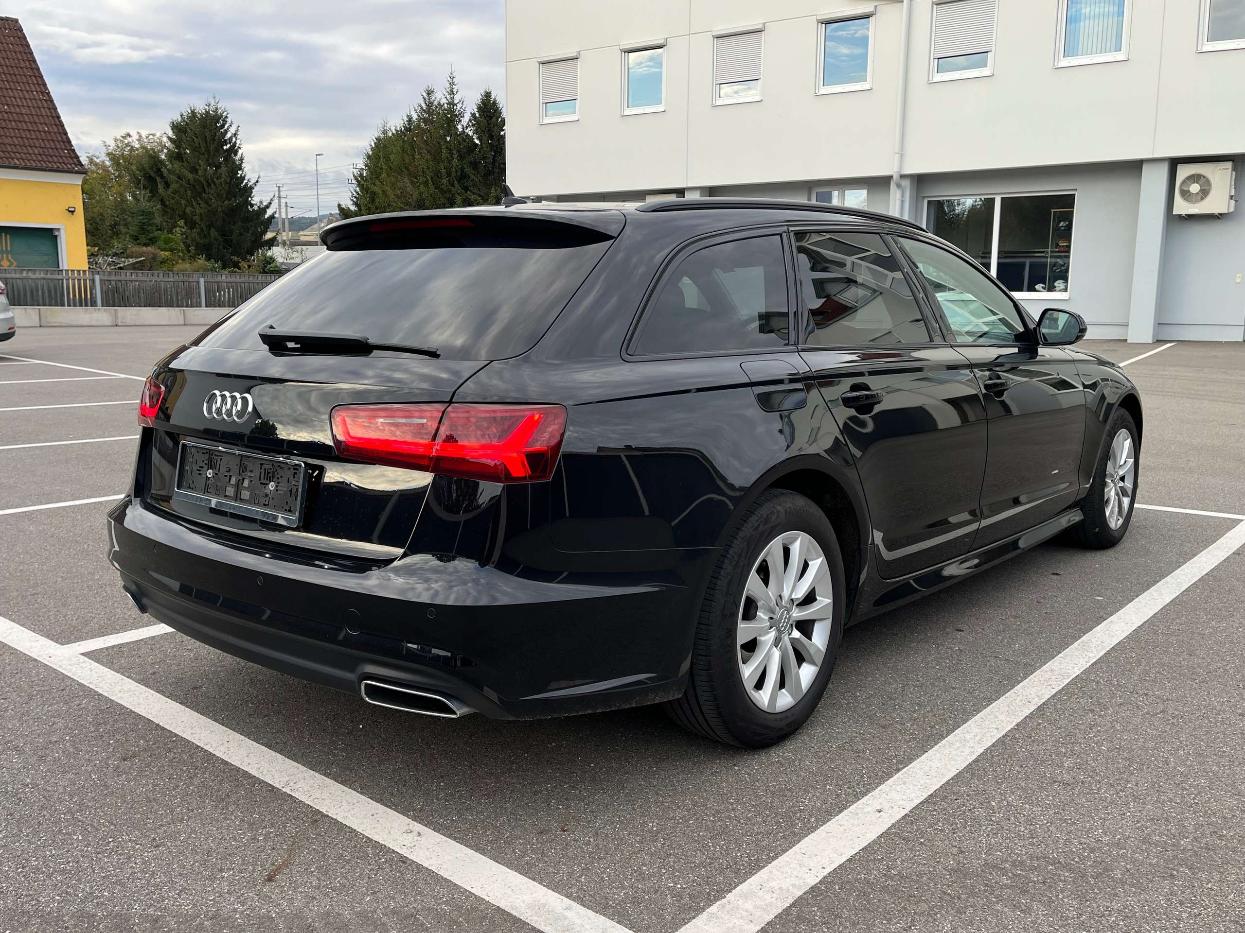 Audi - A6