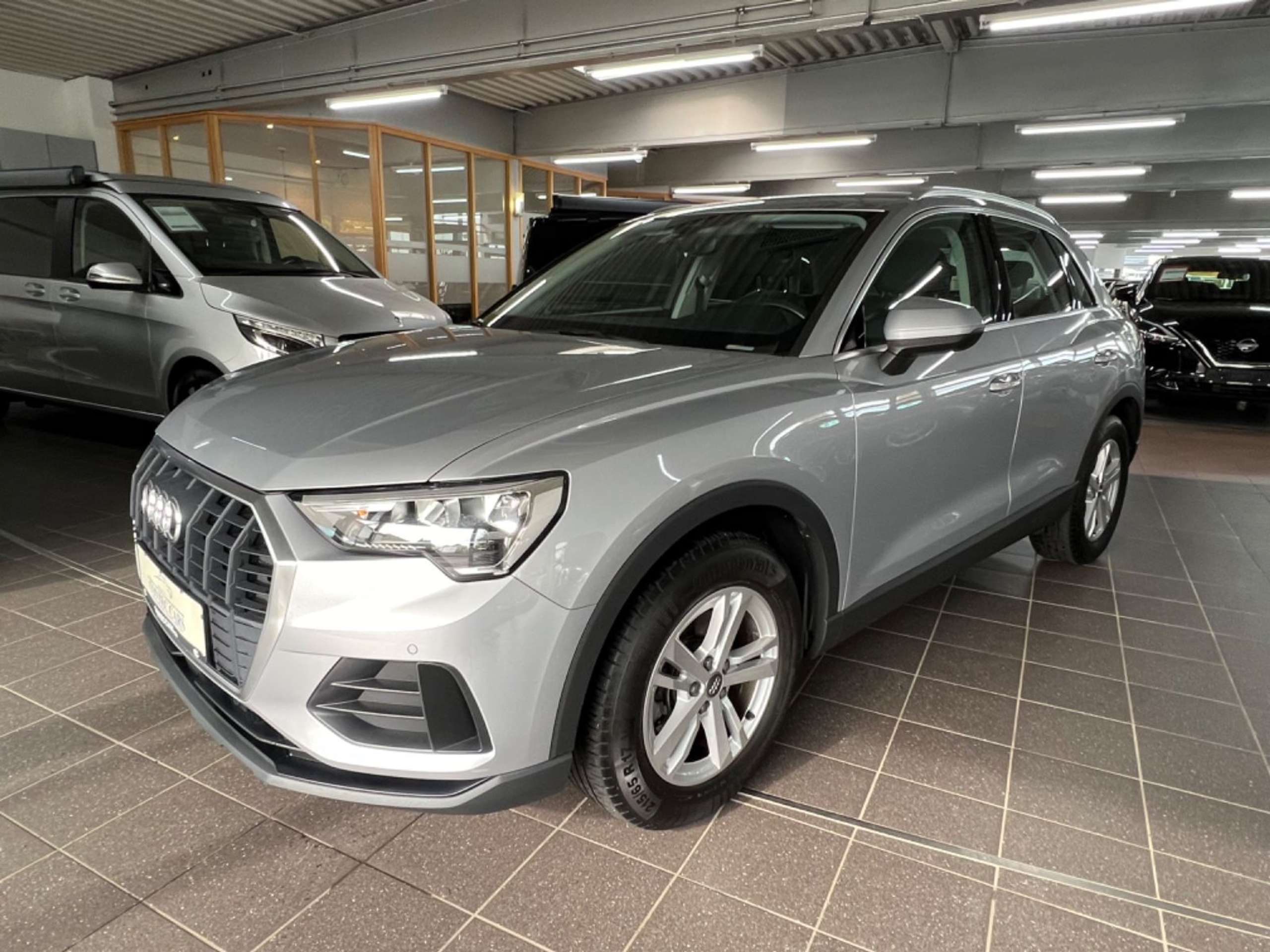 Audi - Q3