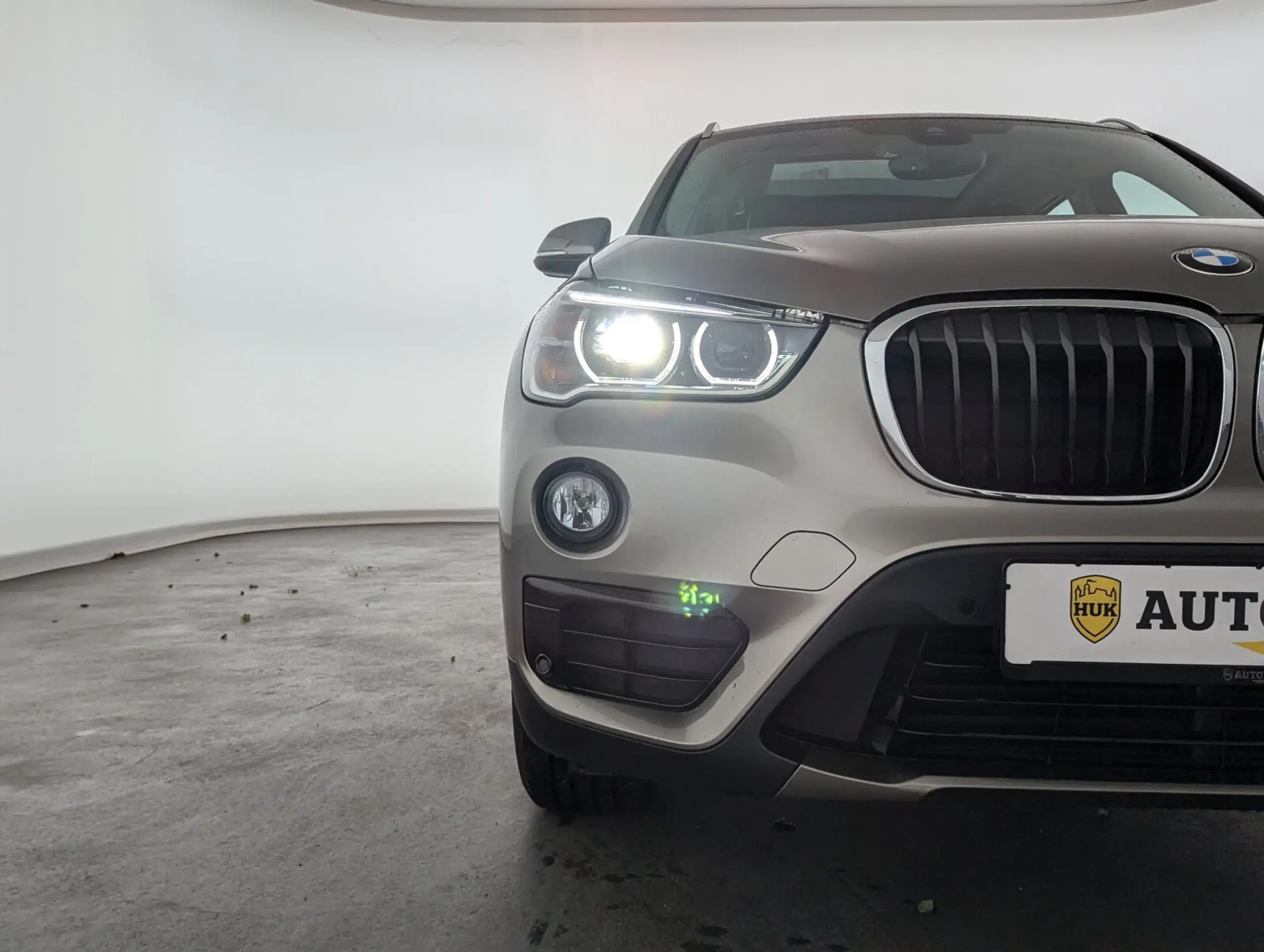 BMW - X1