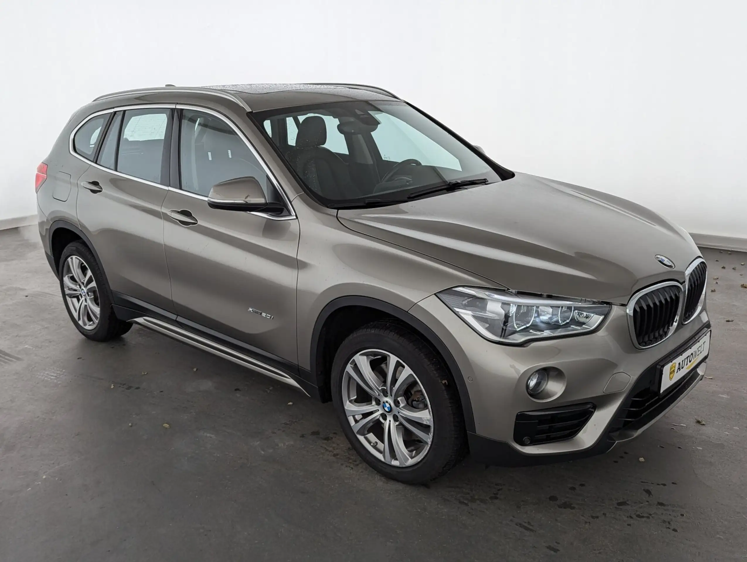 BMW - X1