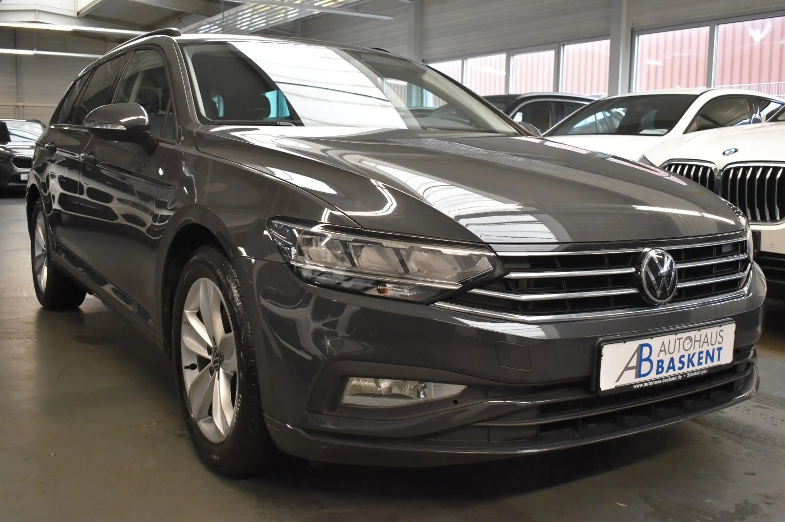 Volkswagen - Passat Variant