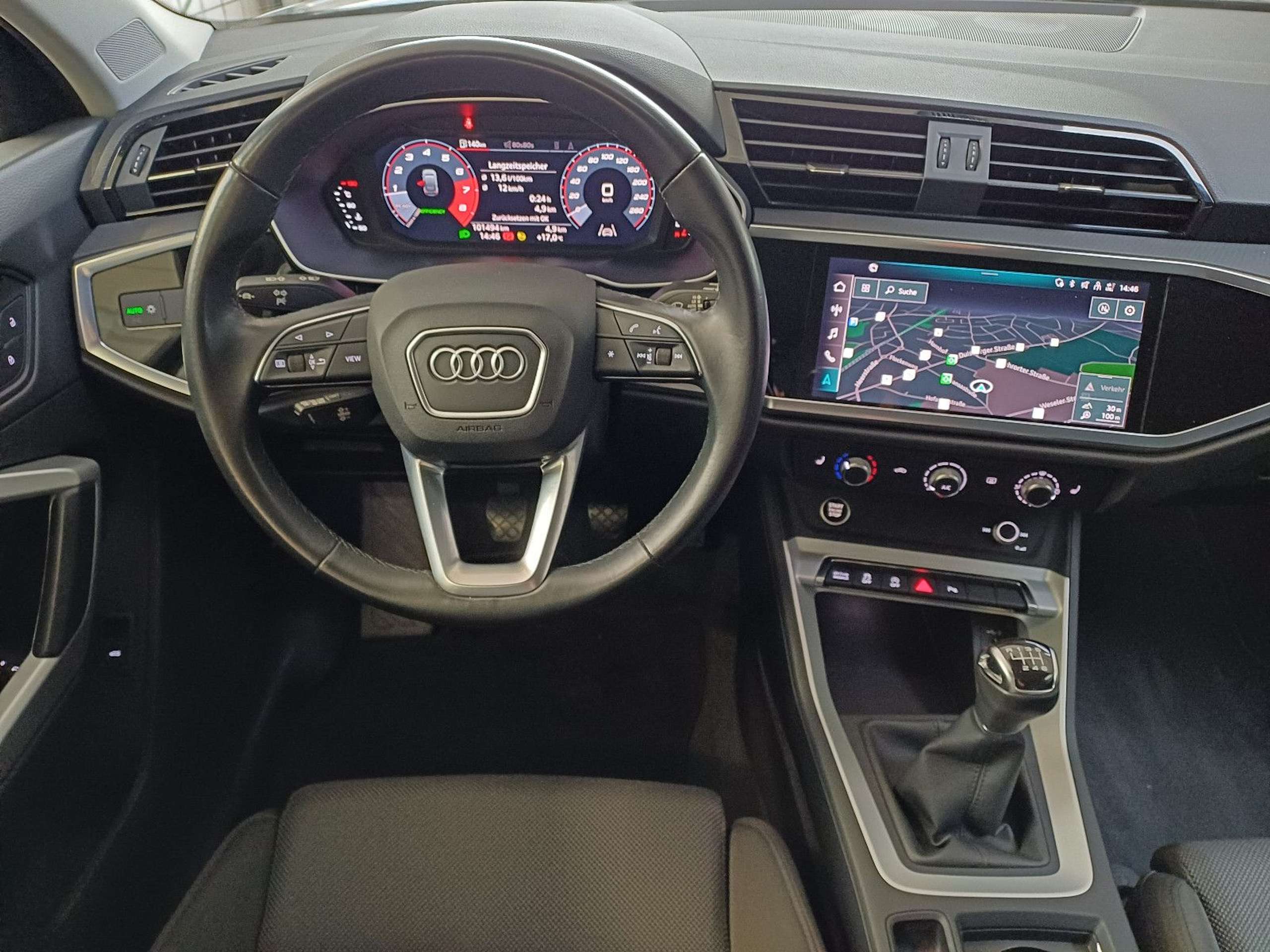 Audi - Q3