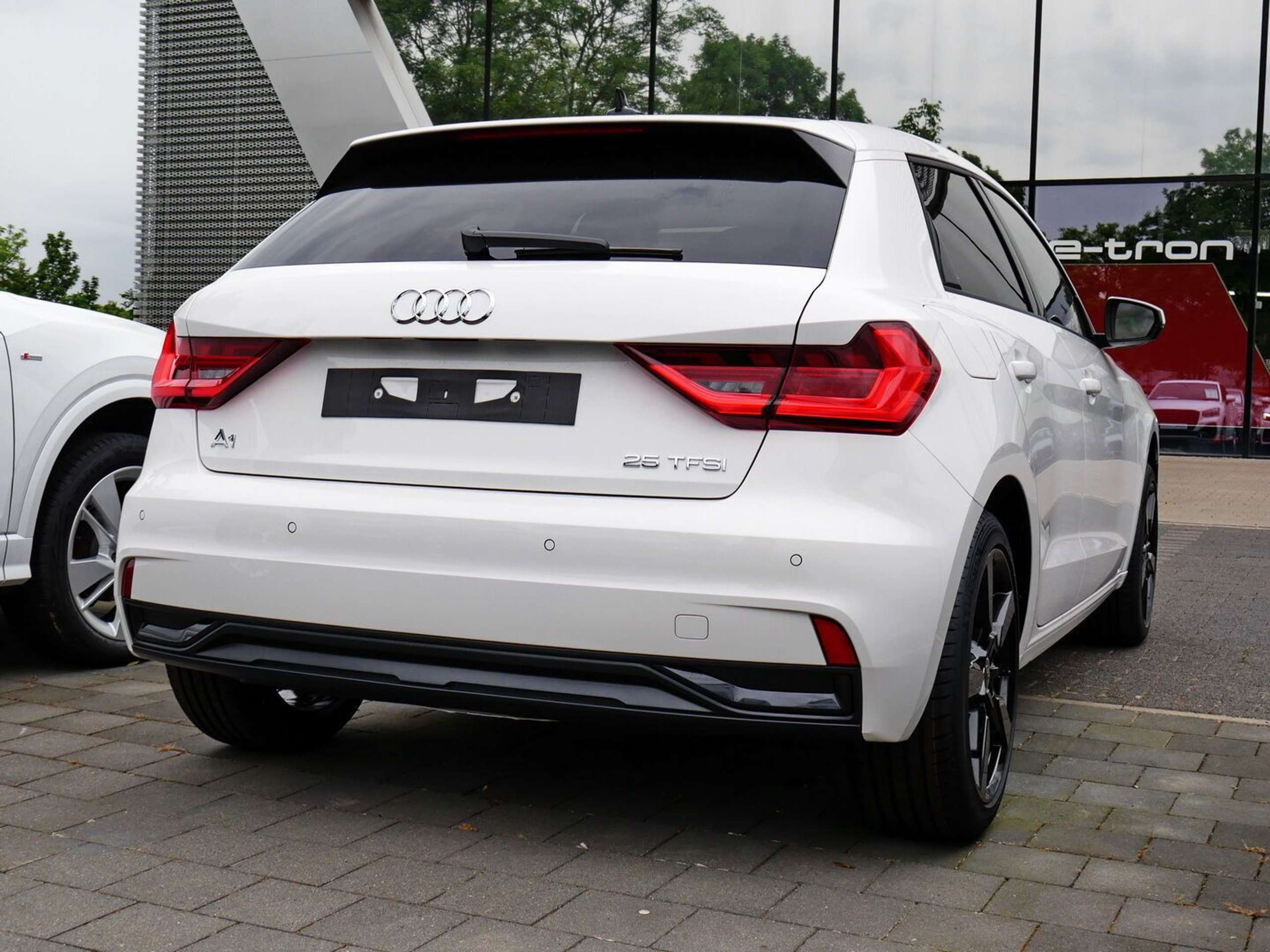 Audi - A1