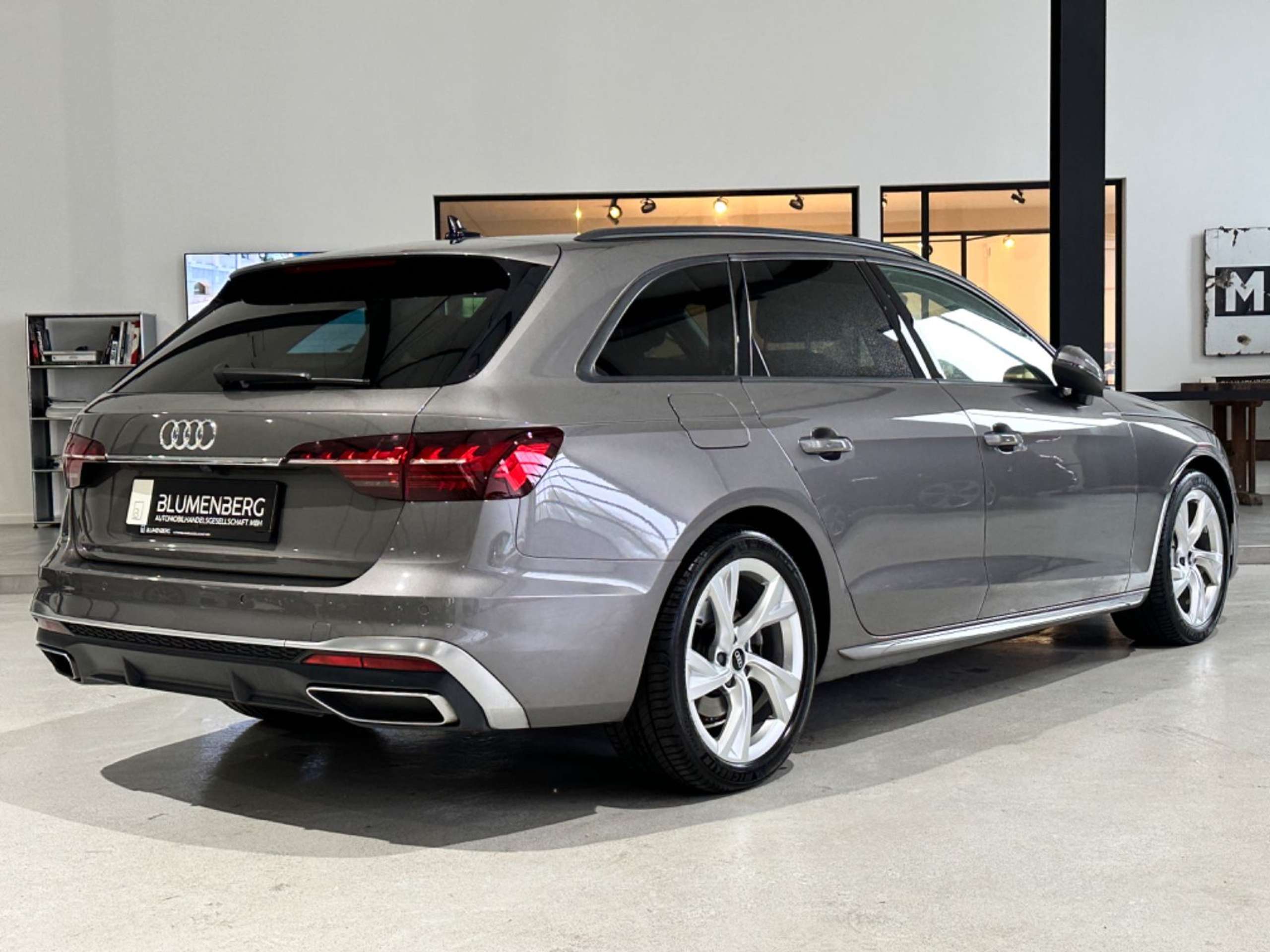 Audi - A4