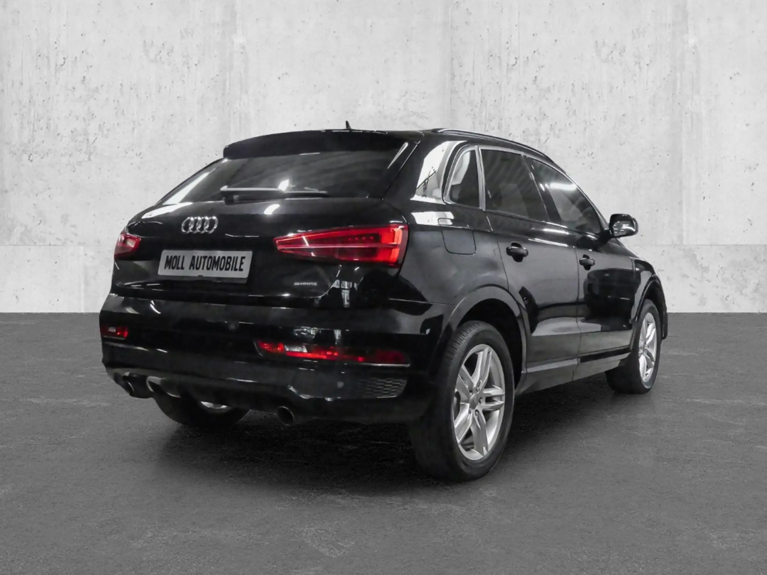 Audi - Q3