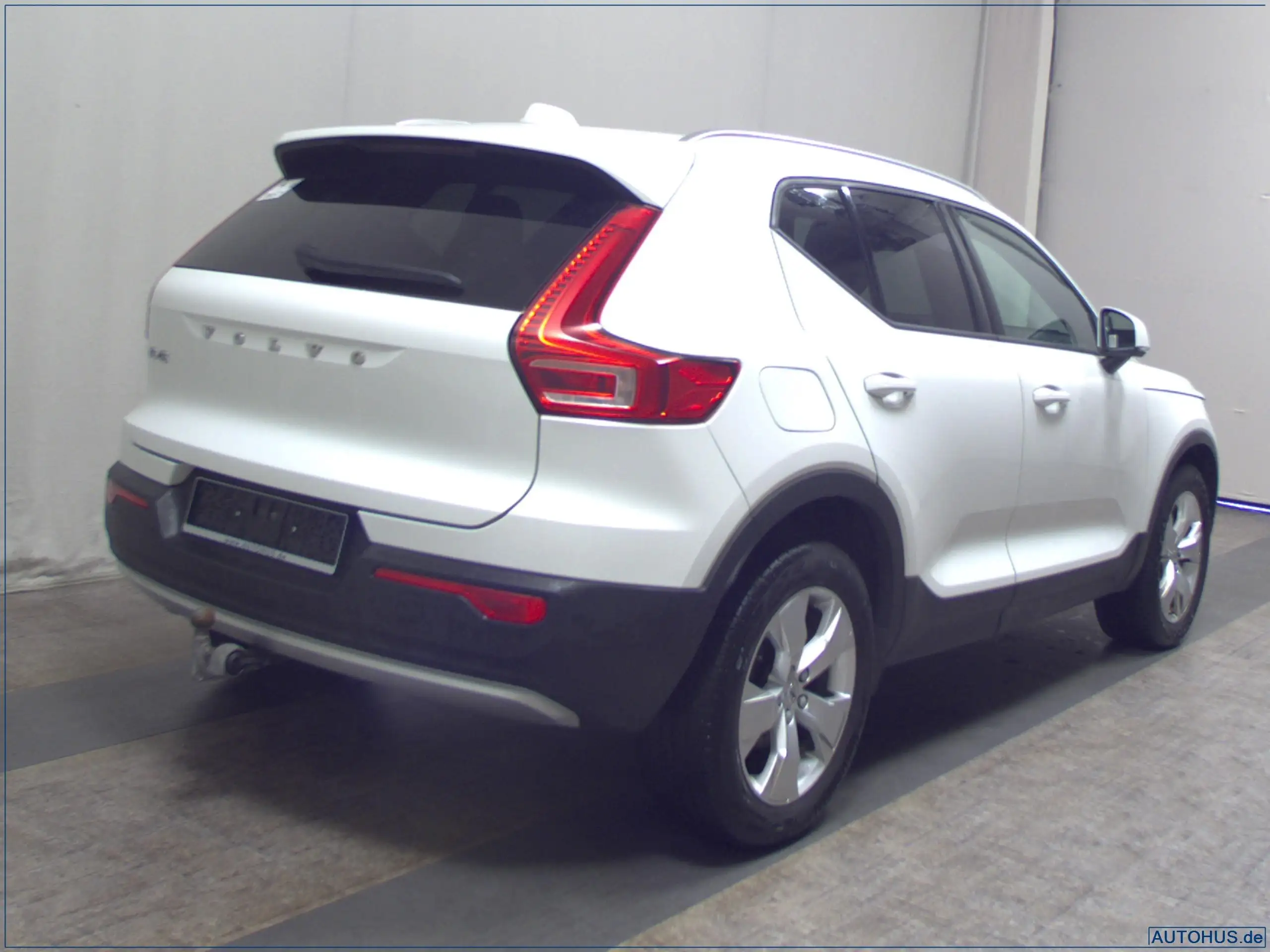 Volvo - XC40