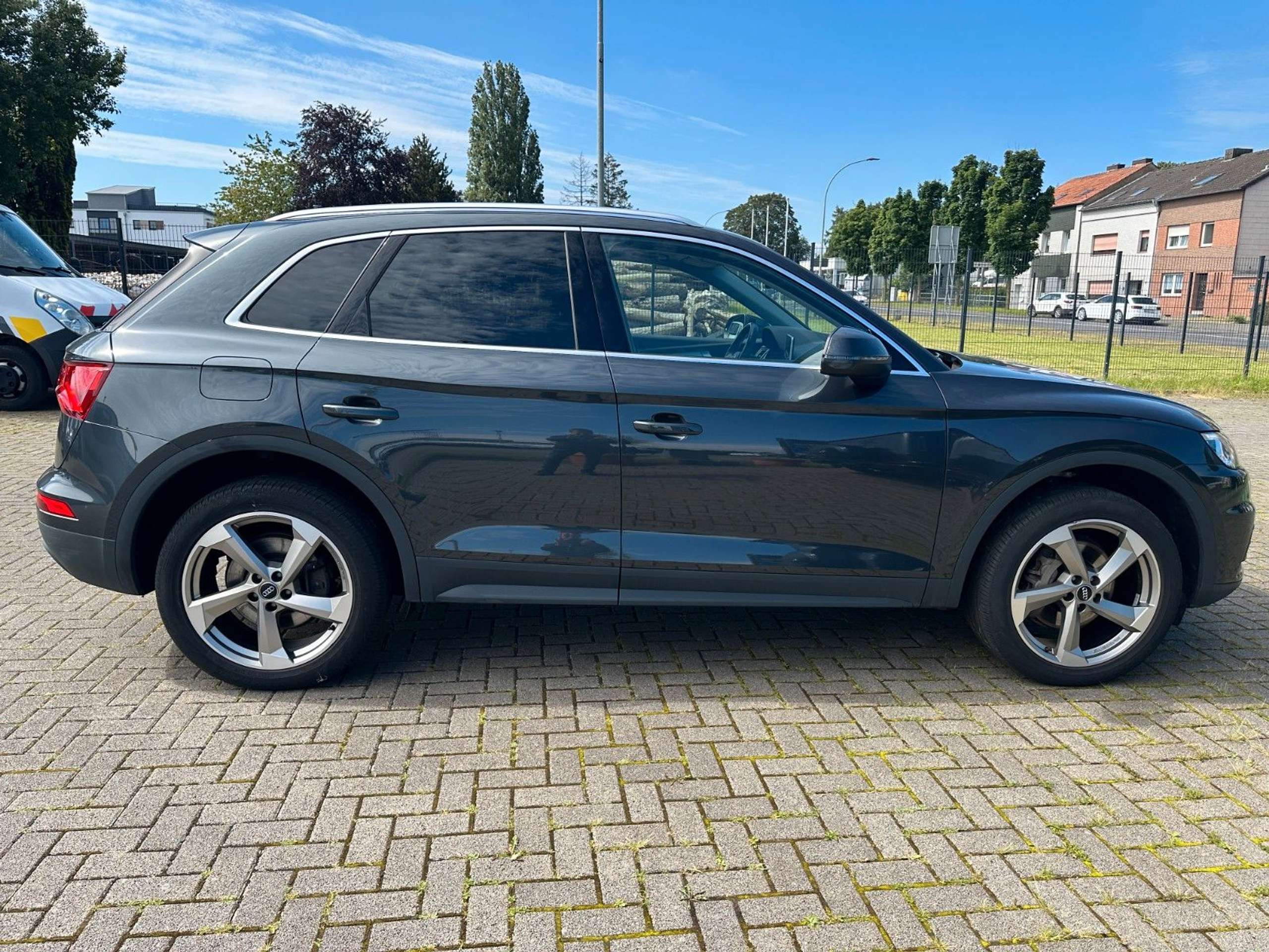 Audi - Q5