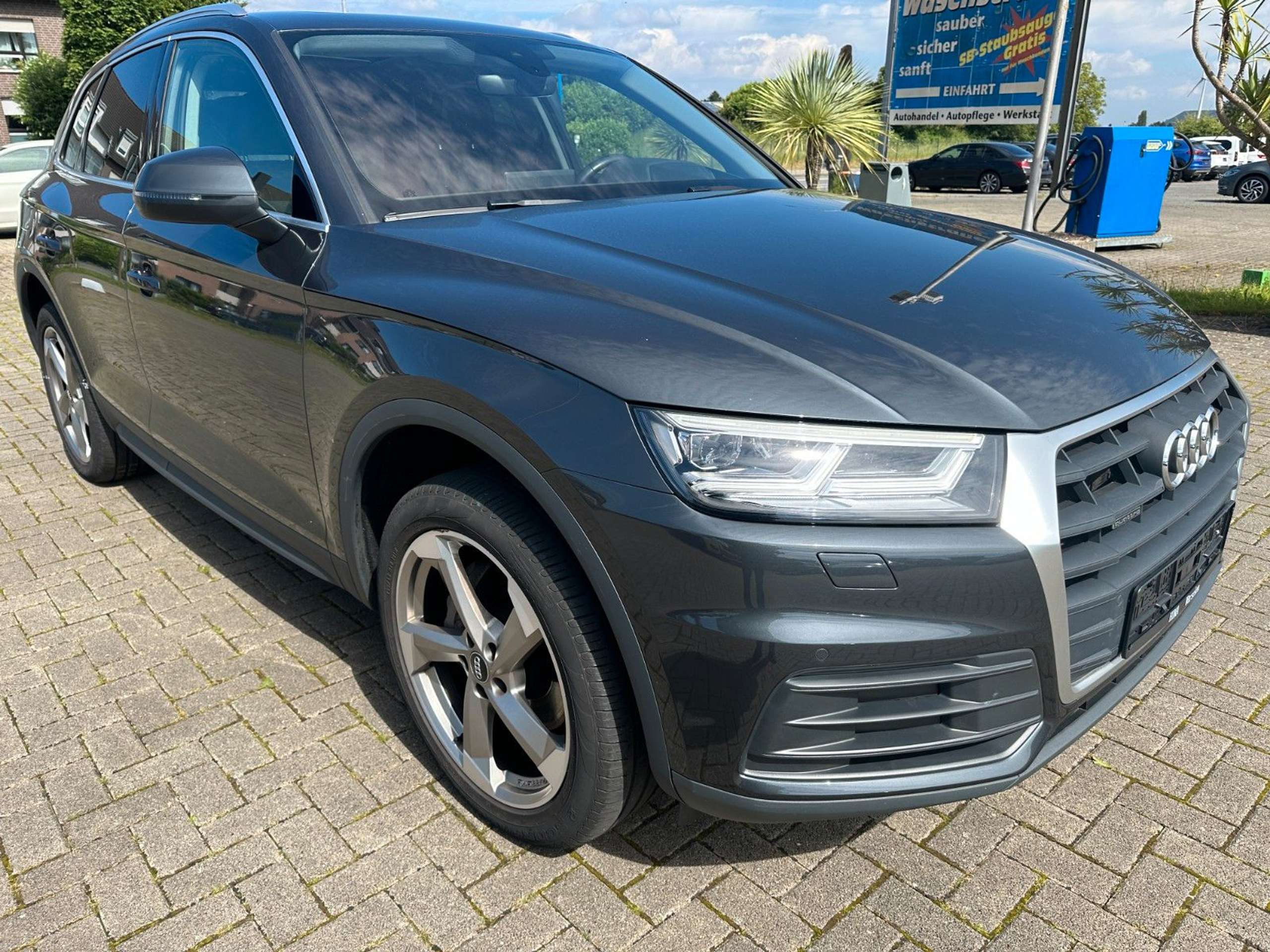 Audi - Q5