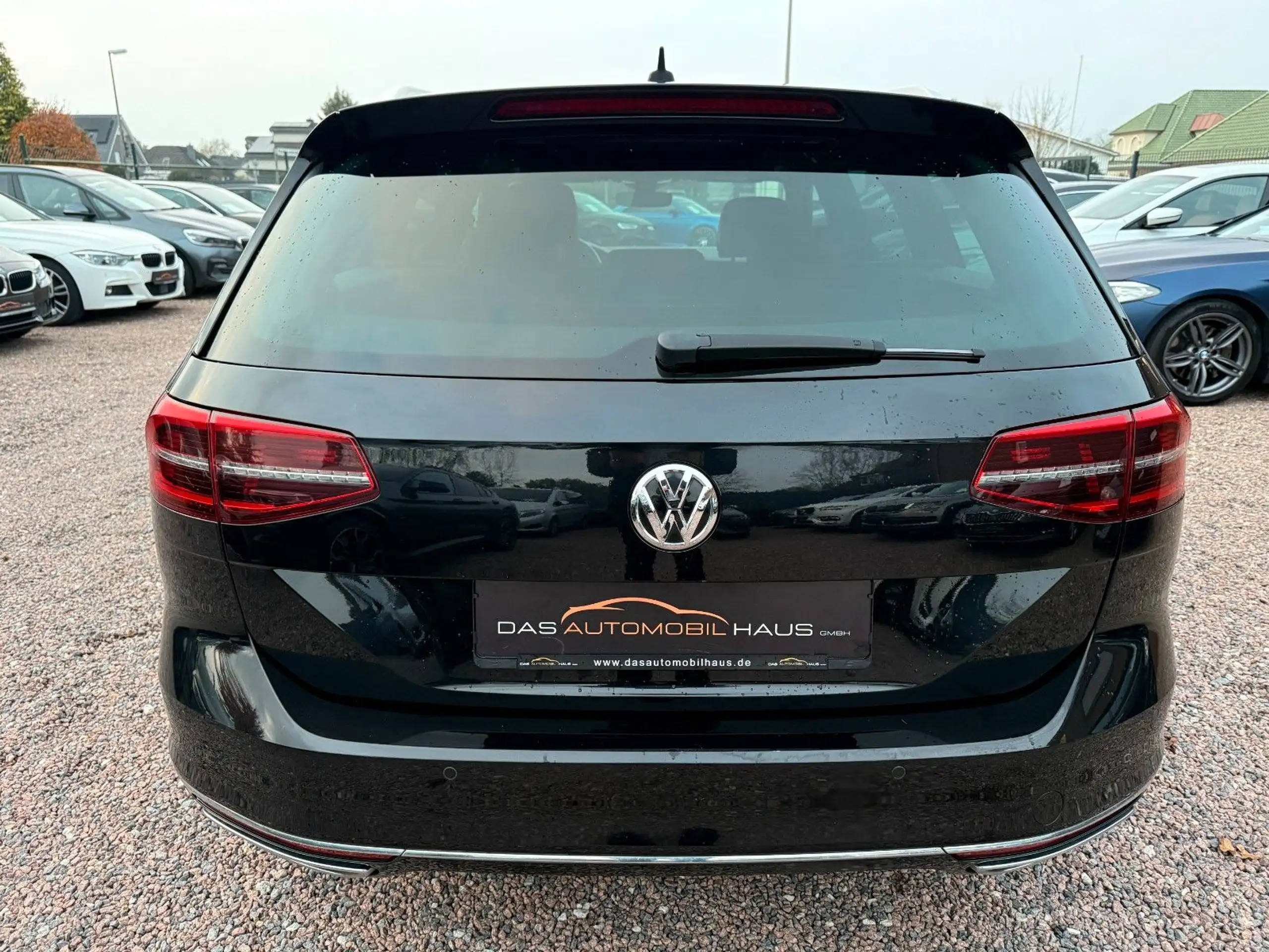 Volkswagen - Passat