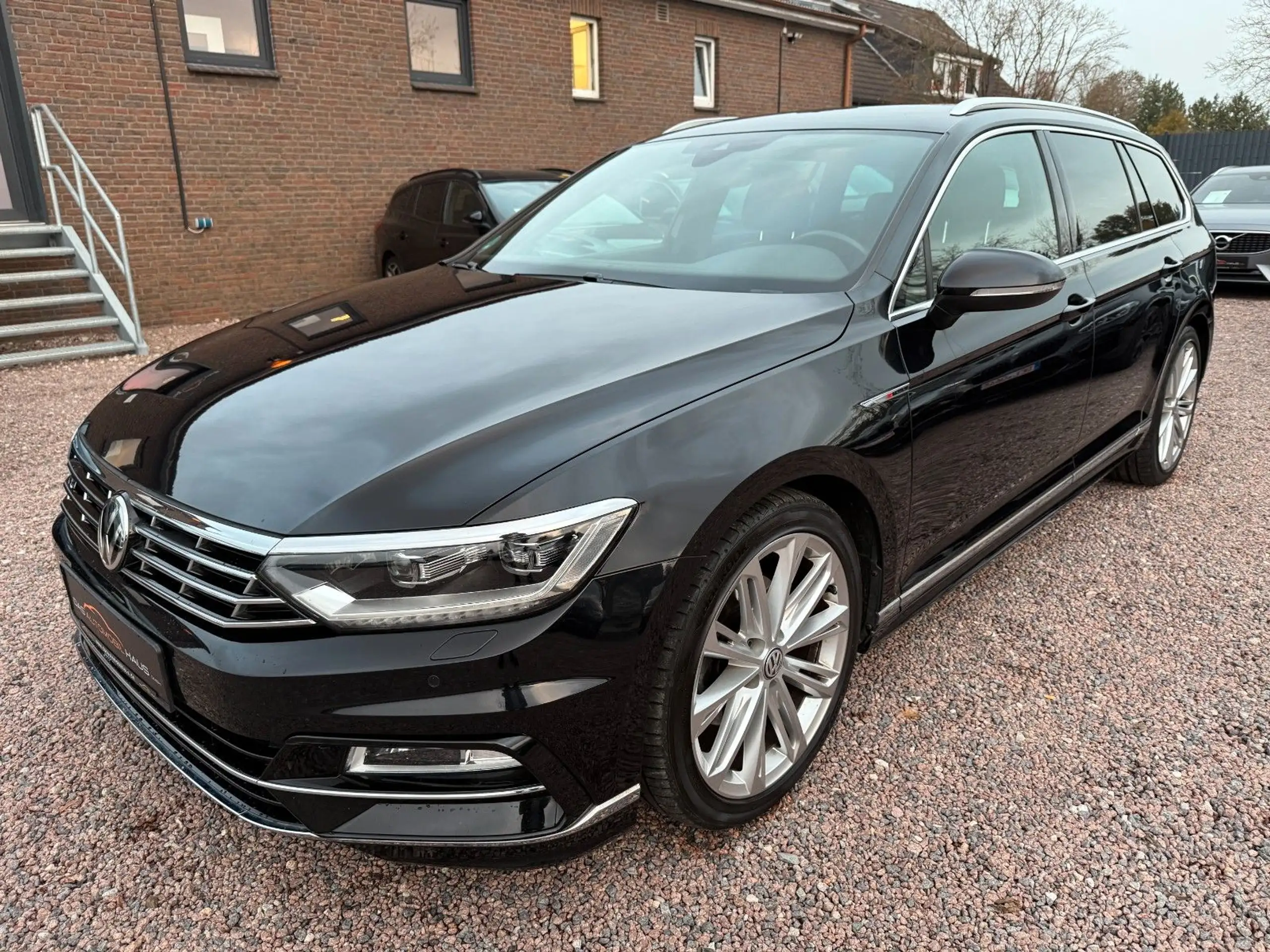 Volkswagen - Passat