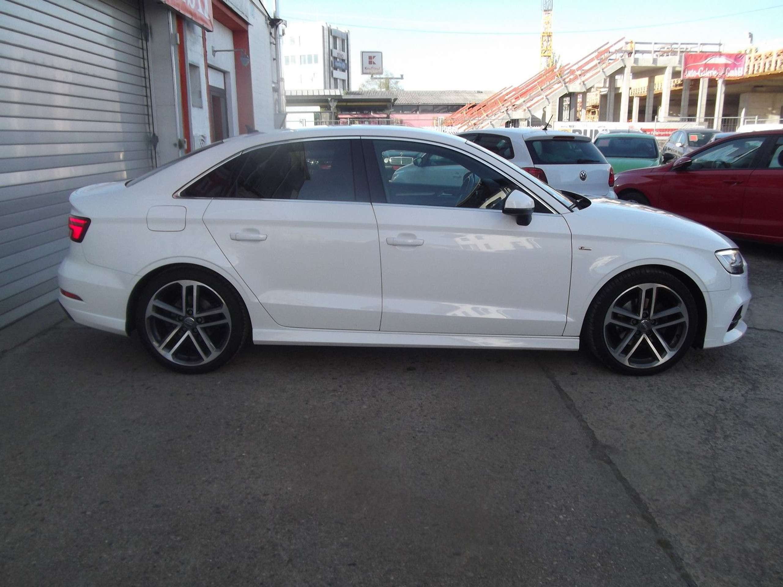 Audi - A3