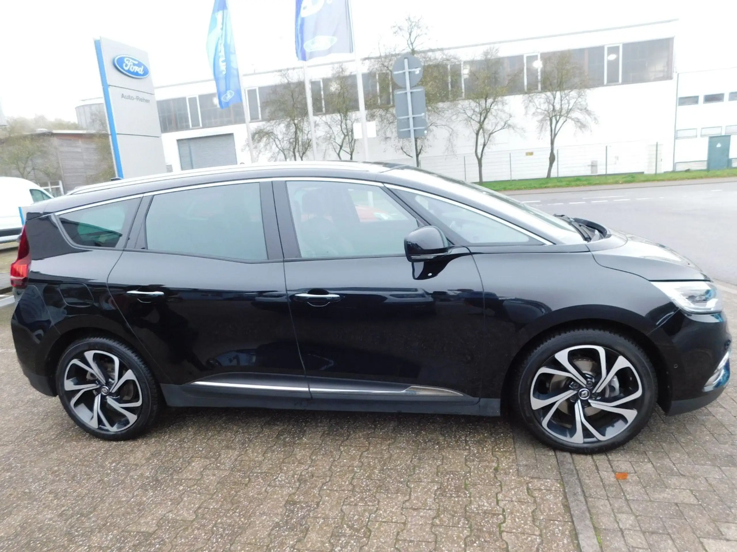 Renault - Scenic