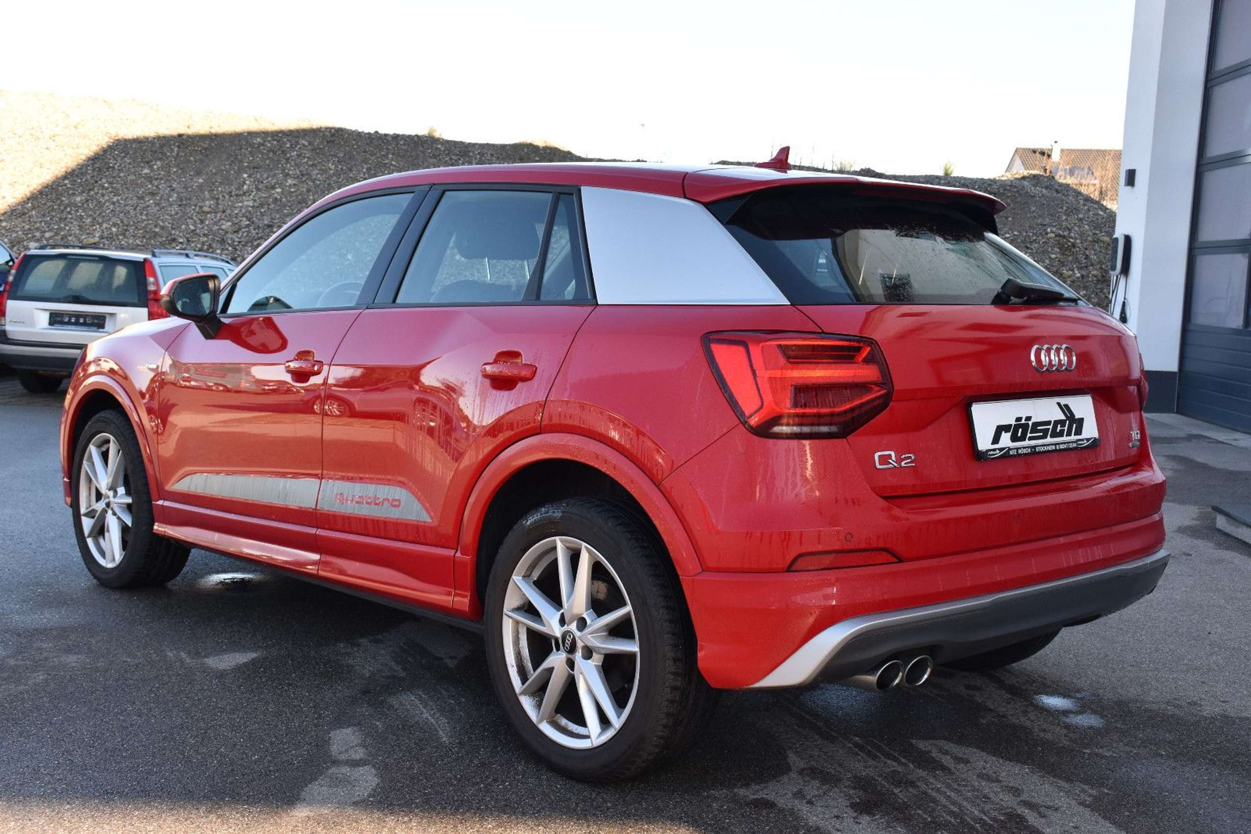 Audi - Q2