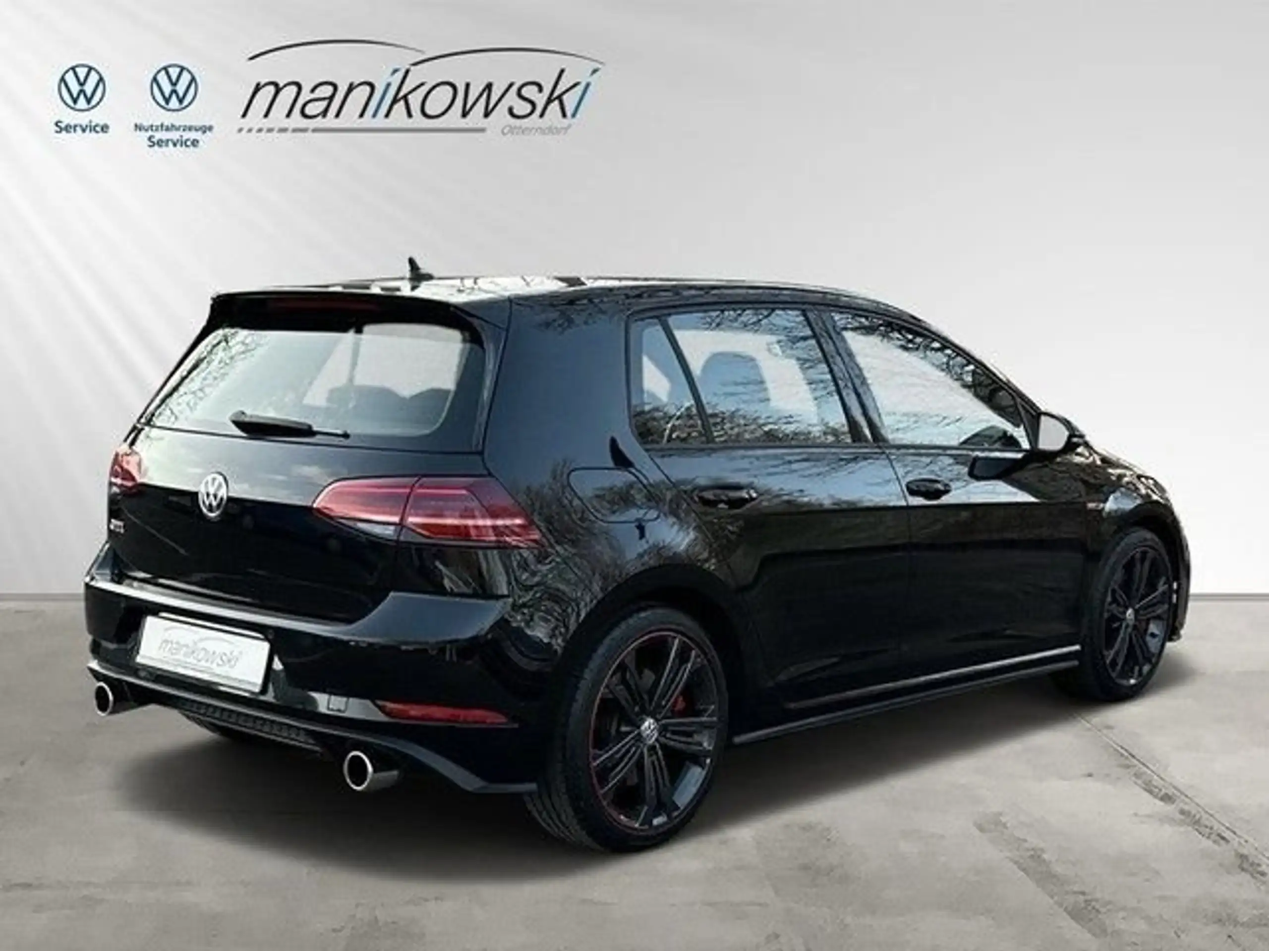 Volkswagen - Golf GTI