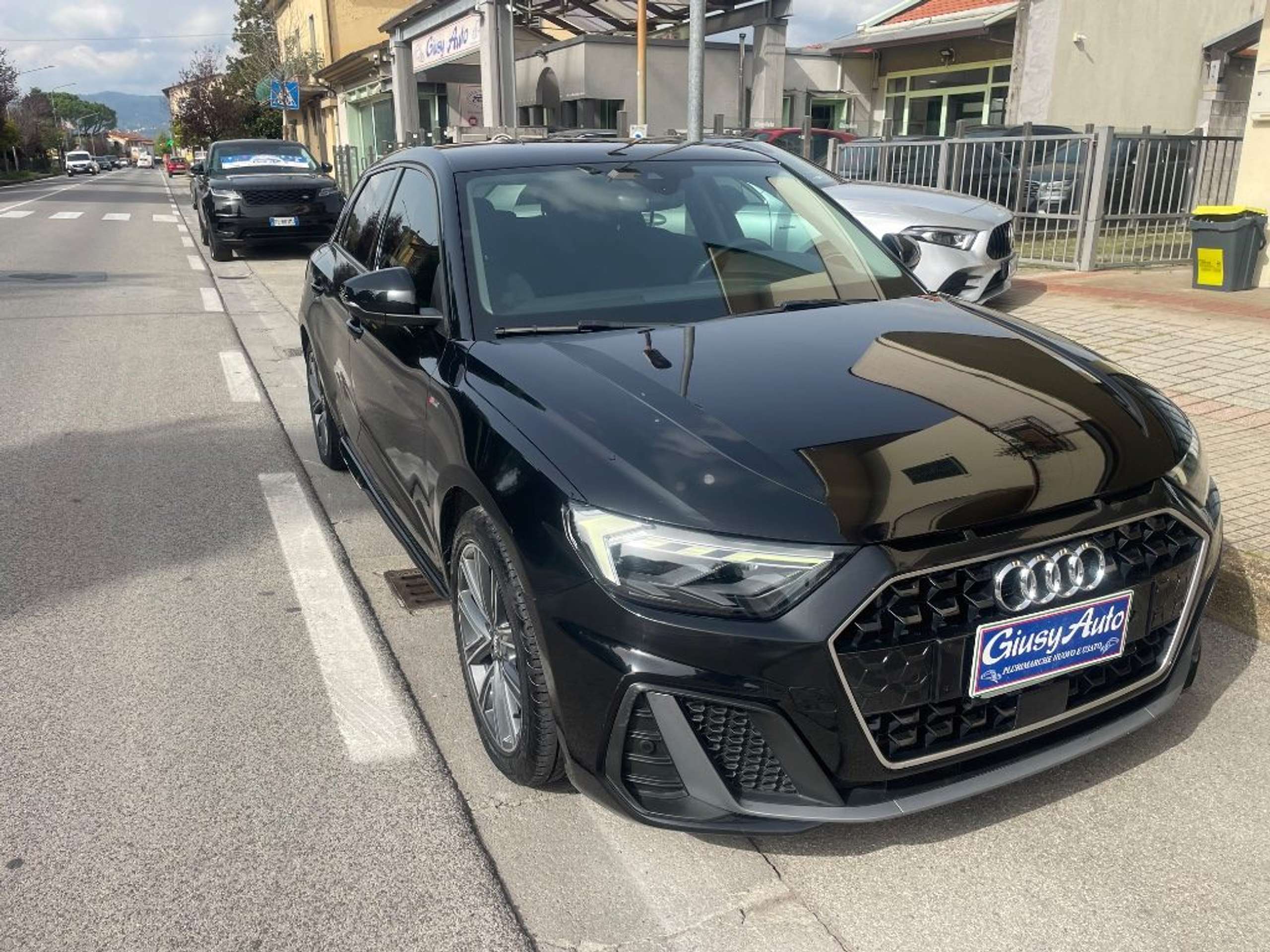 Audi - A1