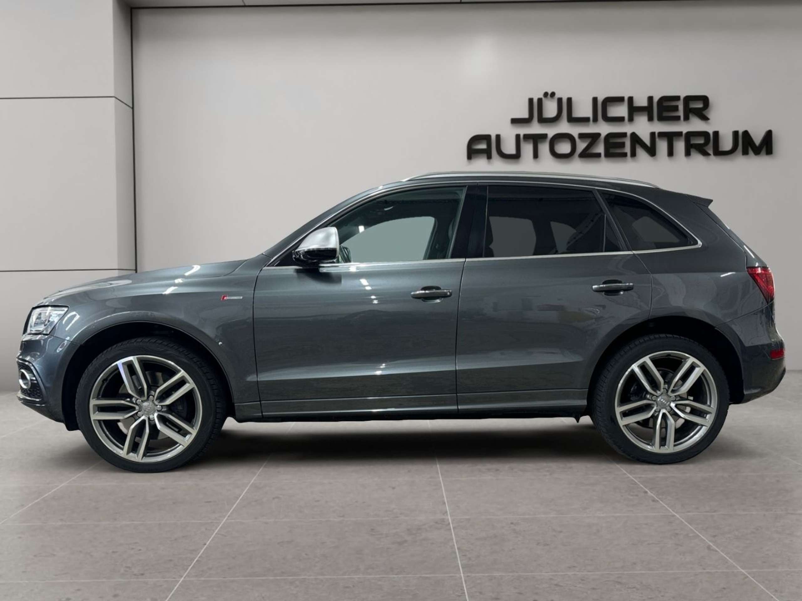 Audi - SQ5