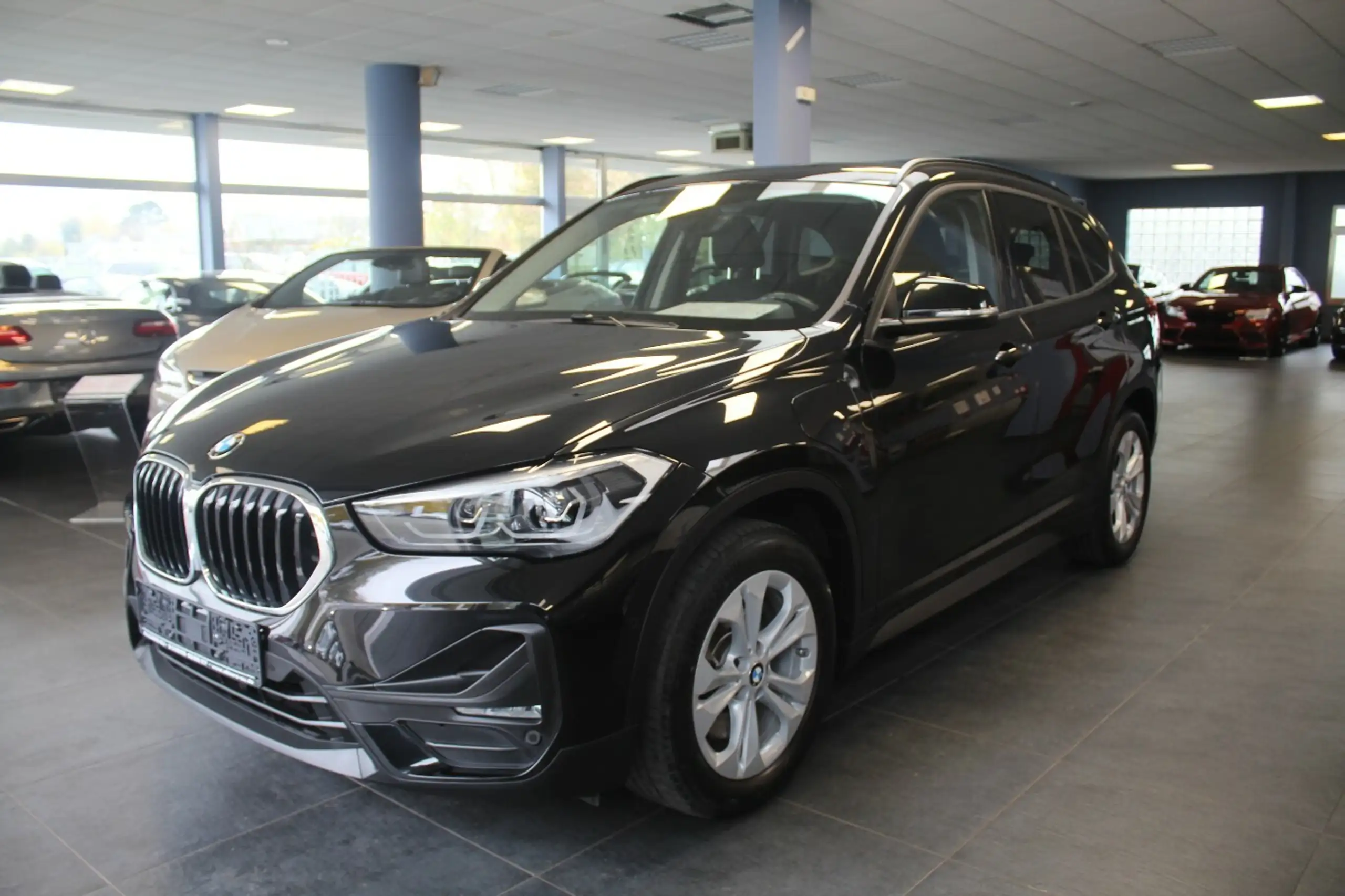 BMW - X1