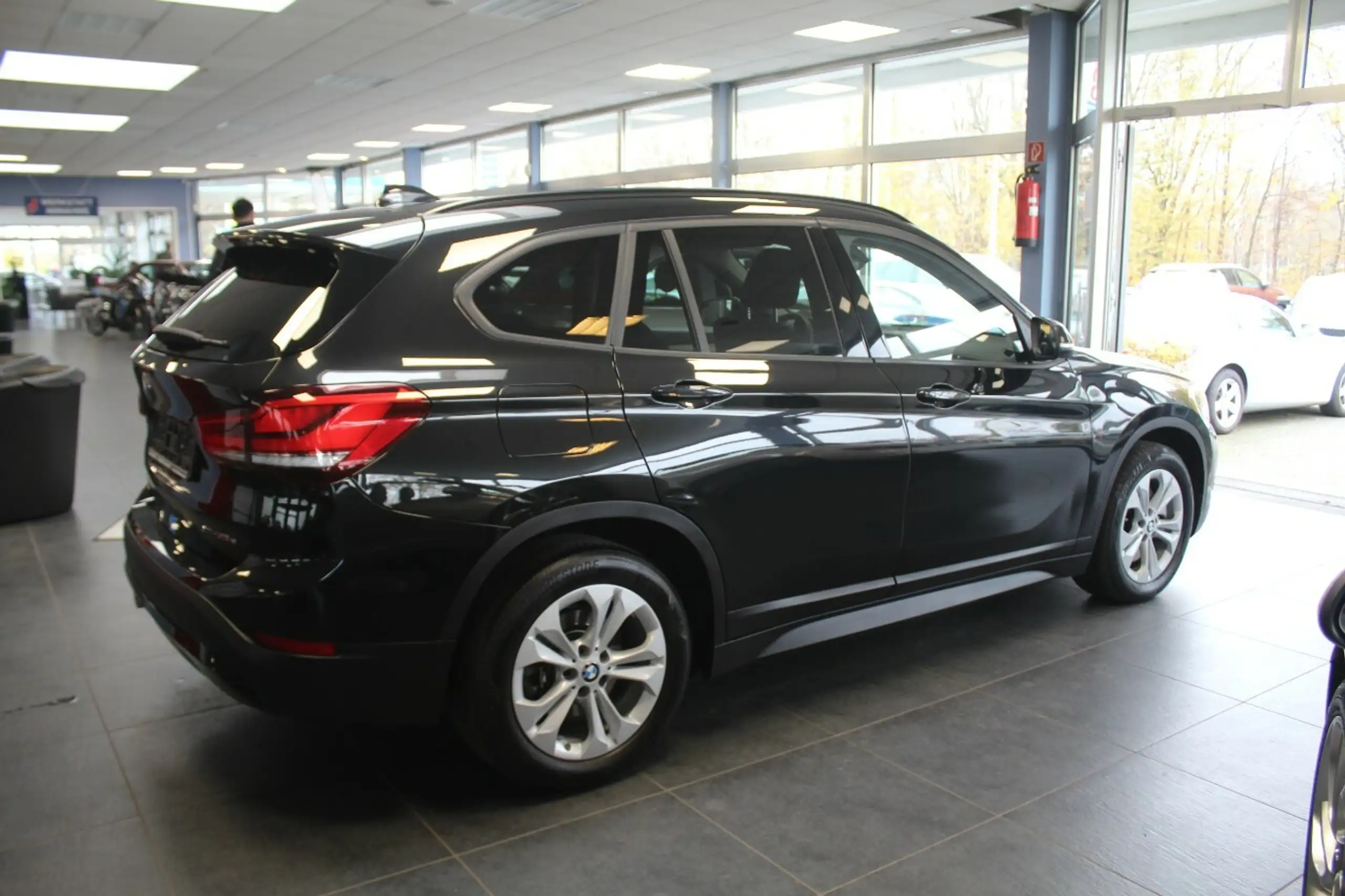 BMW - X1