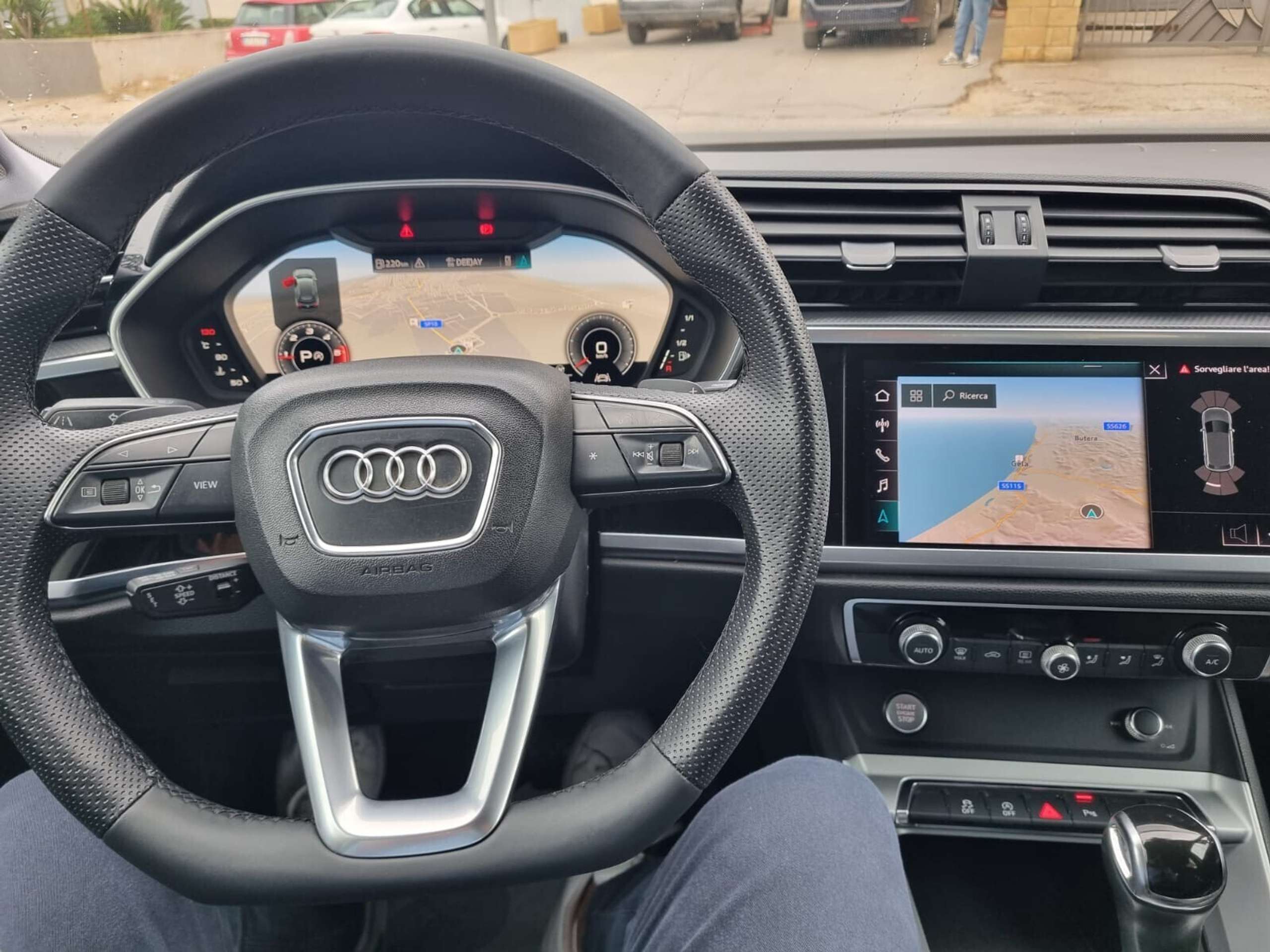 Audi - Q3