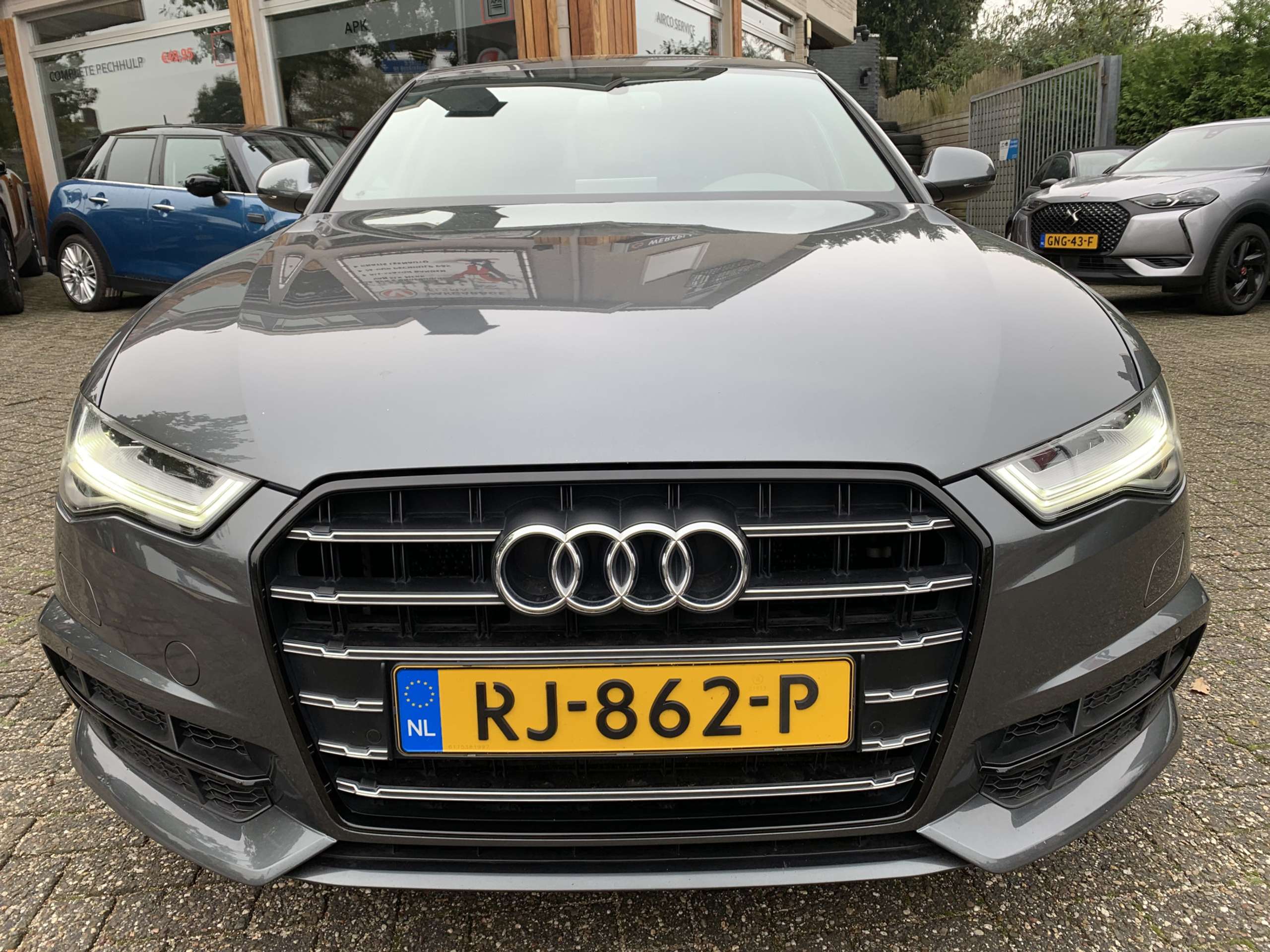 Audi - A6