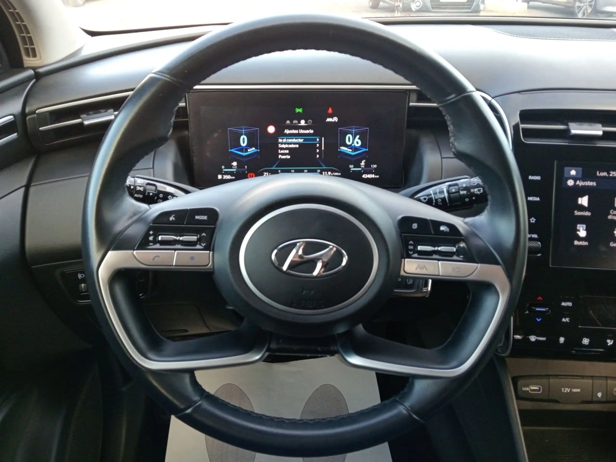 Hyundai - TUCSON