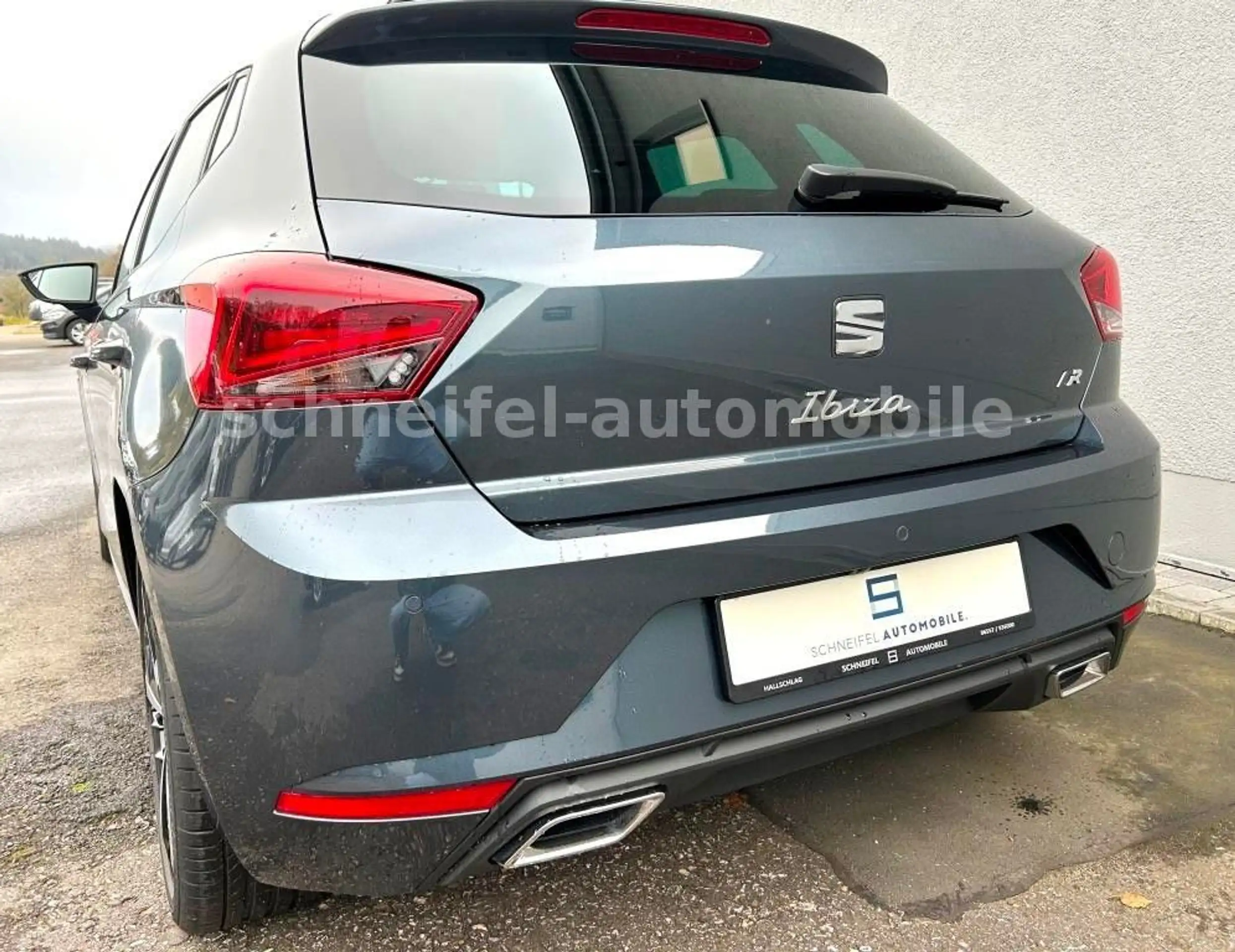 SEAT - Ibiza