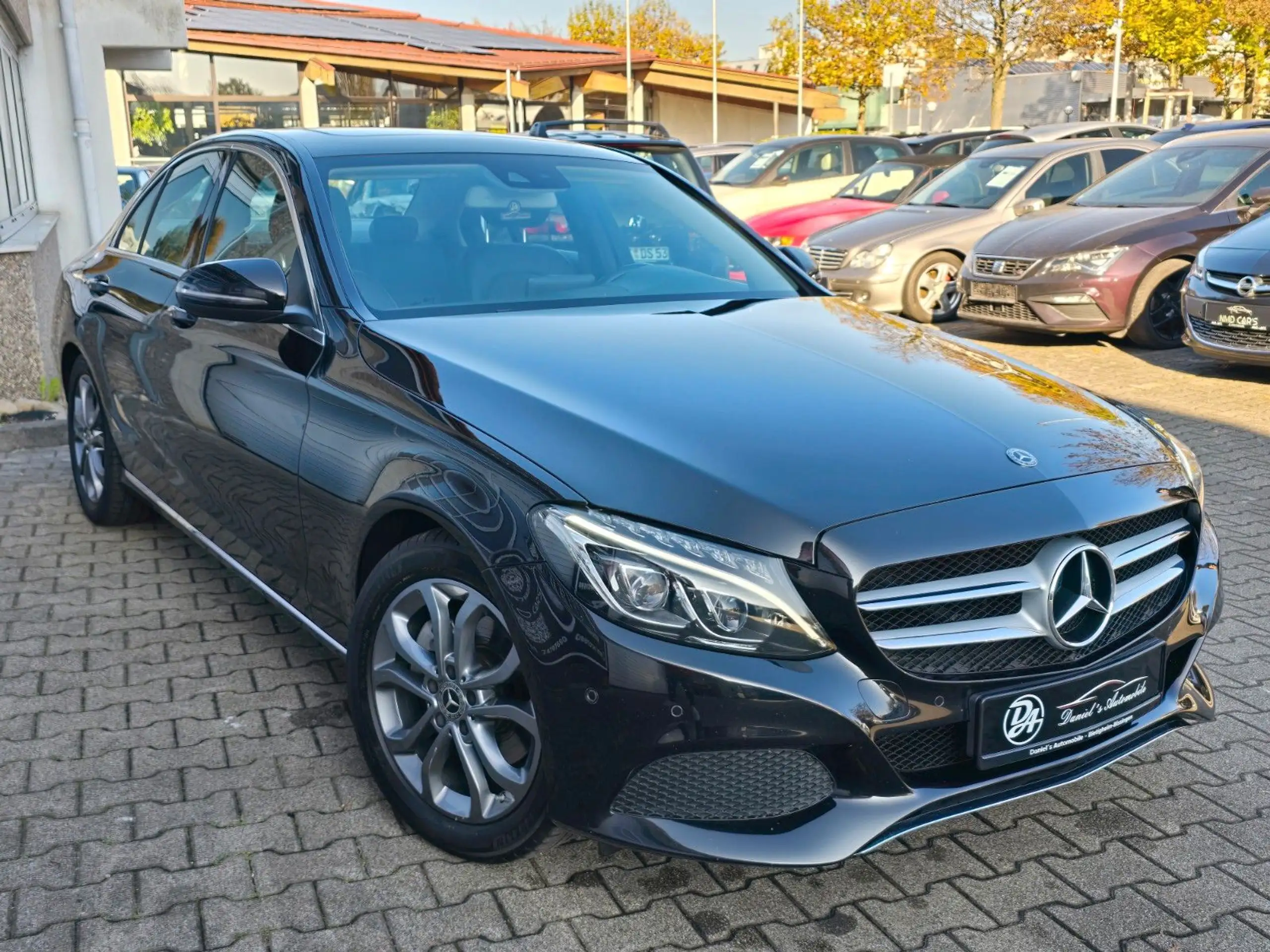 Mercedes-Benz - C 200