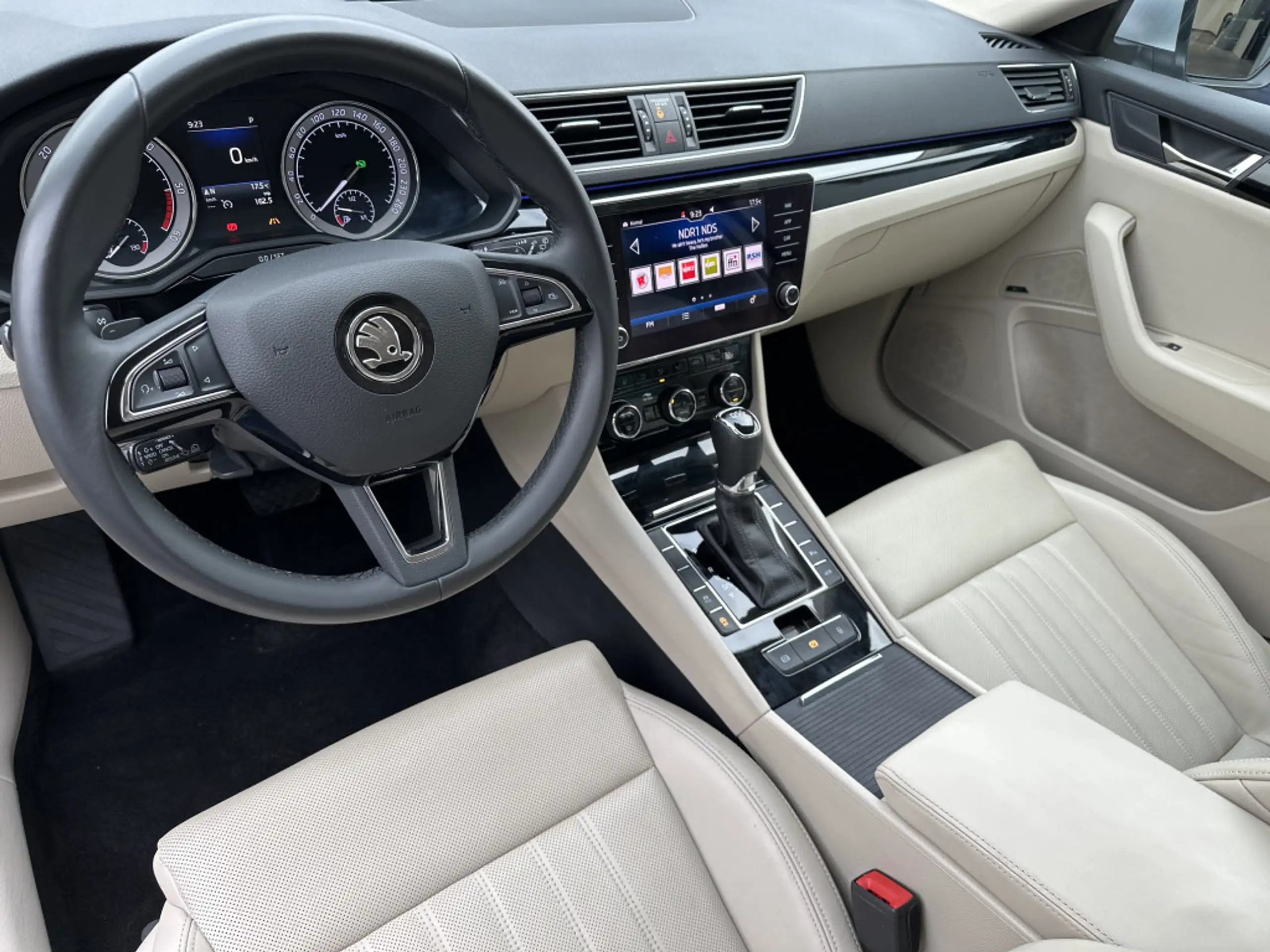 Skoda - Superb