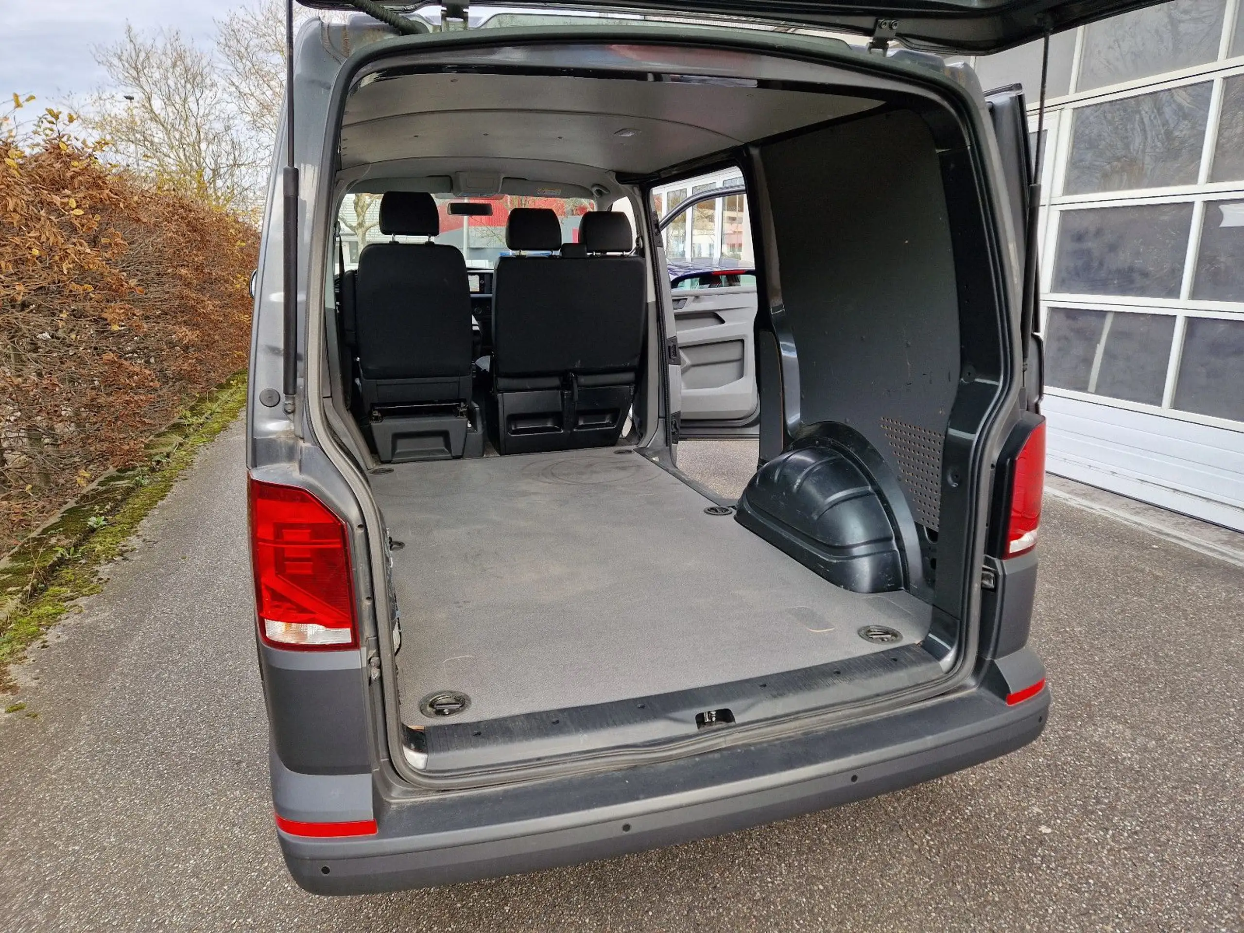 Volkswagen - T6 Transporter