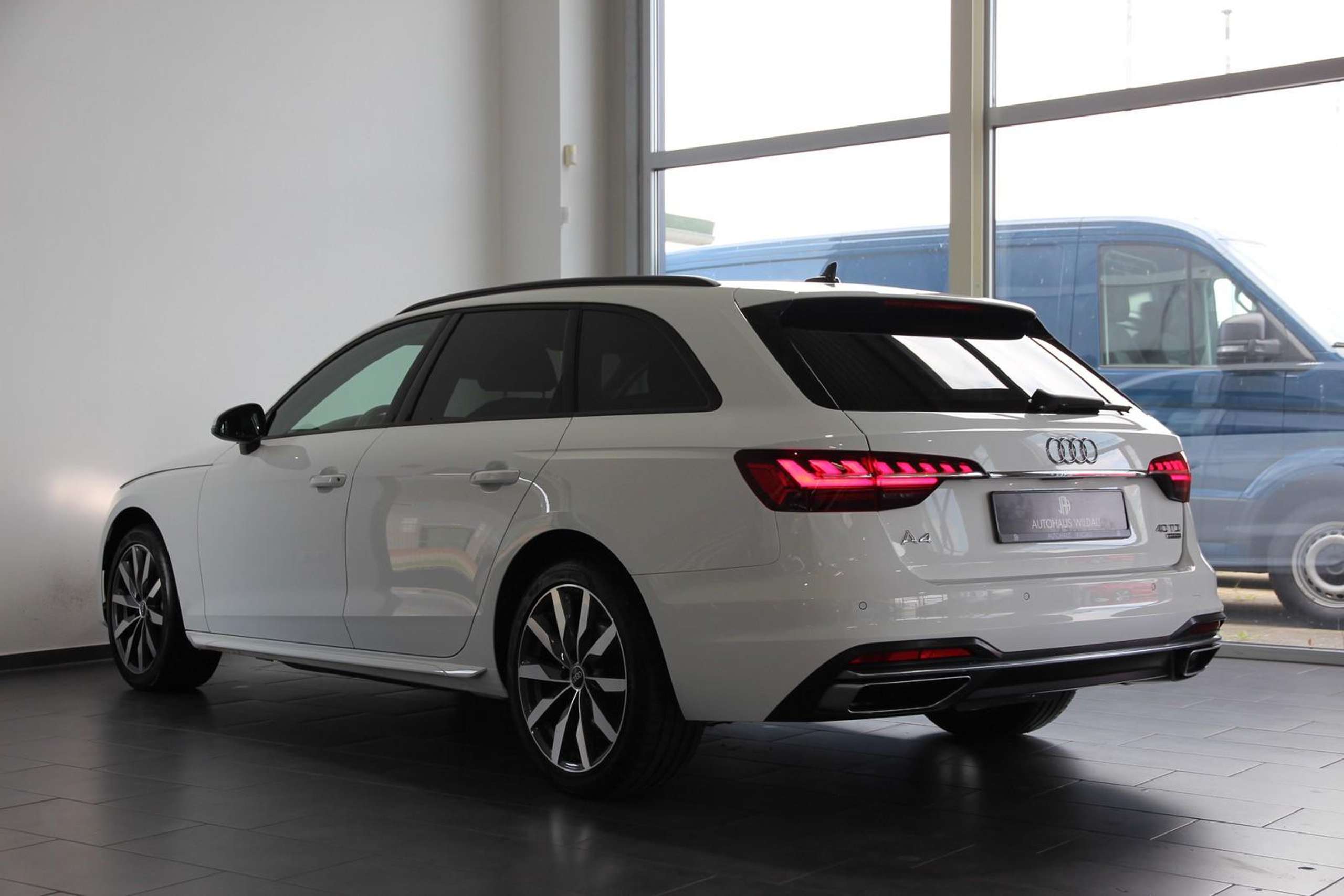 Audi - A4