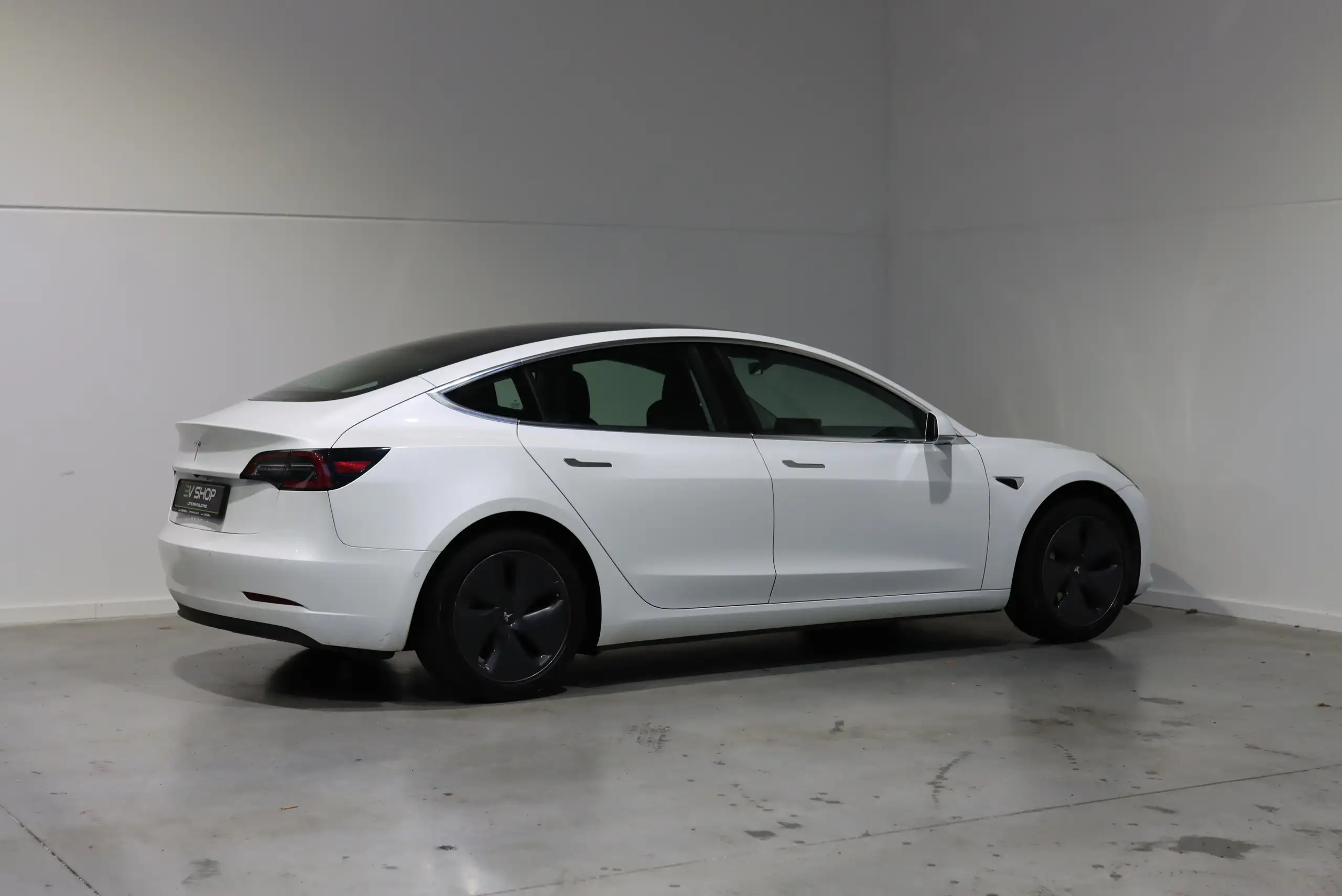 Tesla - Model 3